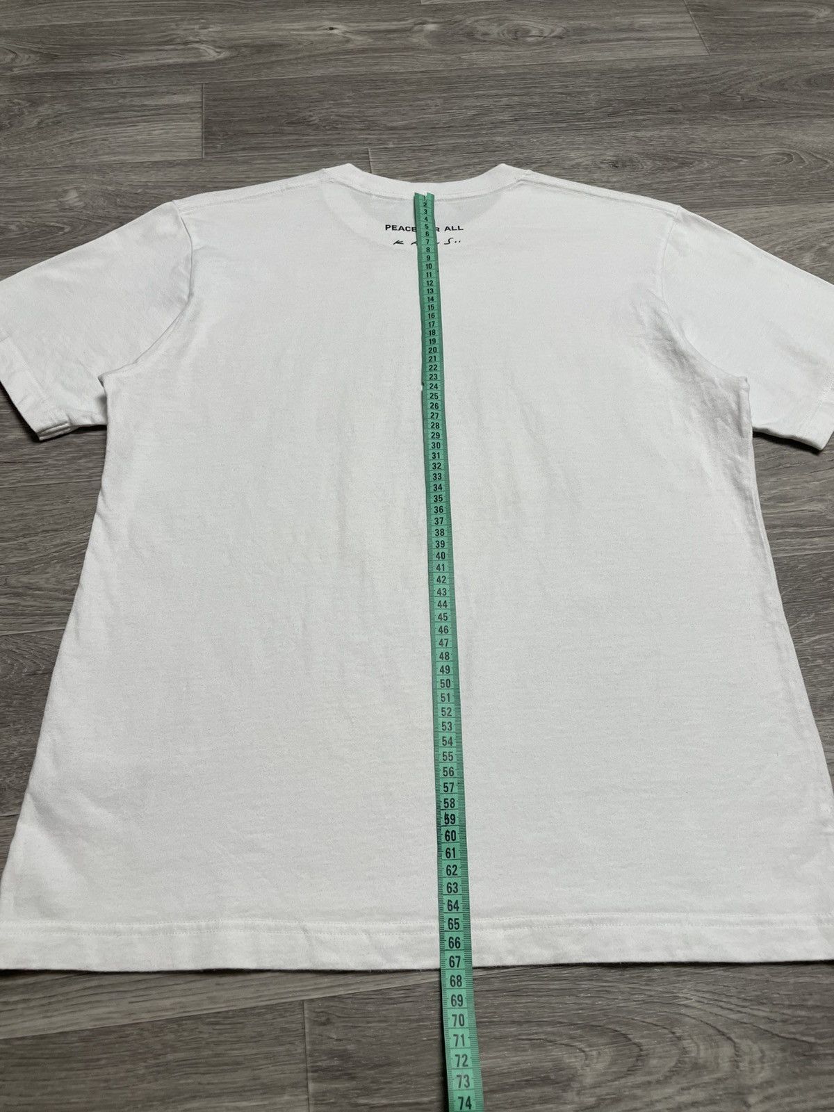 Kaws × Uniqlo Kaws x Uniqlo Peace For All T-Shirt Size US M / EU 48-50 / 2 - 14 Thumbnail