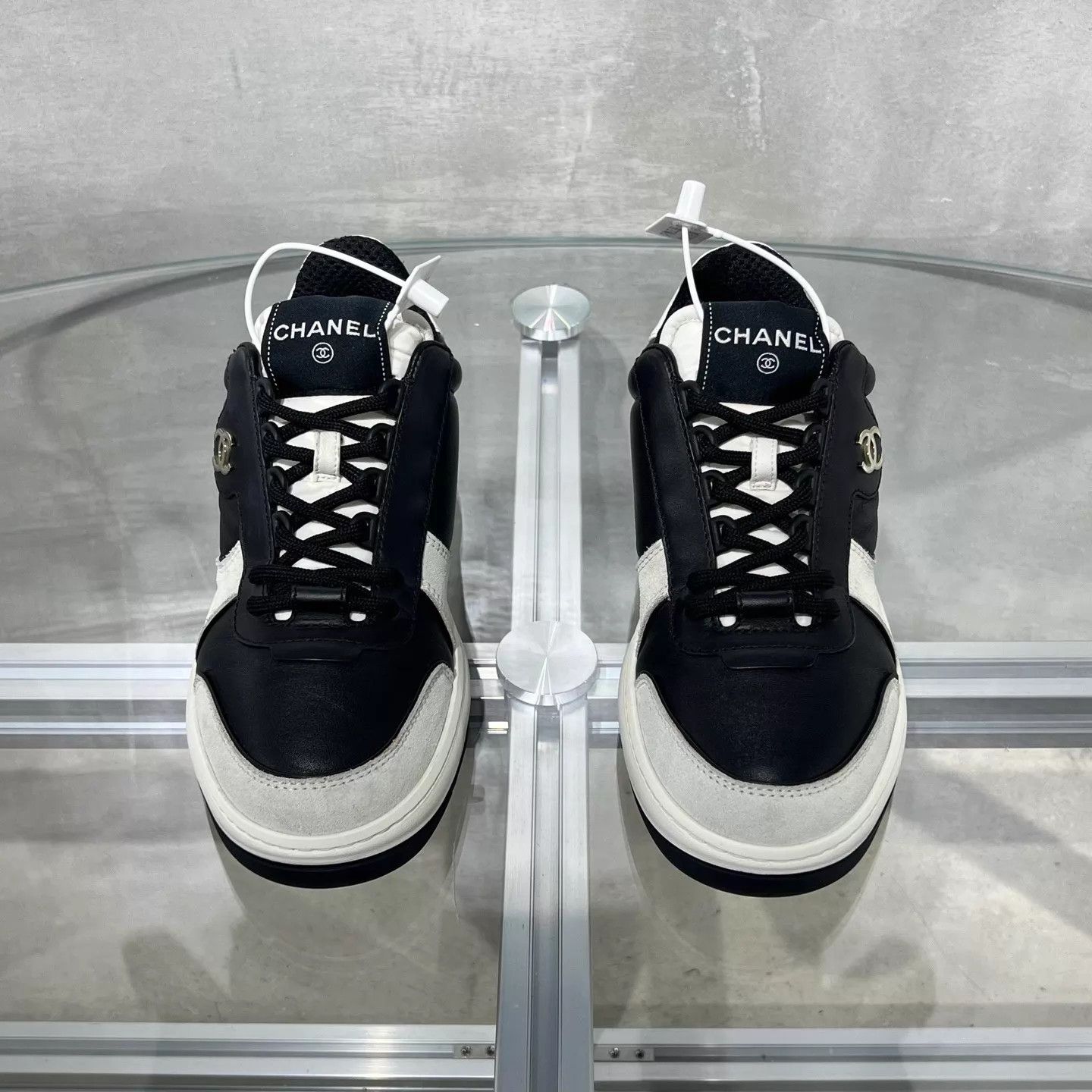 Chanel Chanel 23C Black & White CC Trainers Size 36 Size US 5.5 / IT 35.5 - 1 Thumbnail