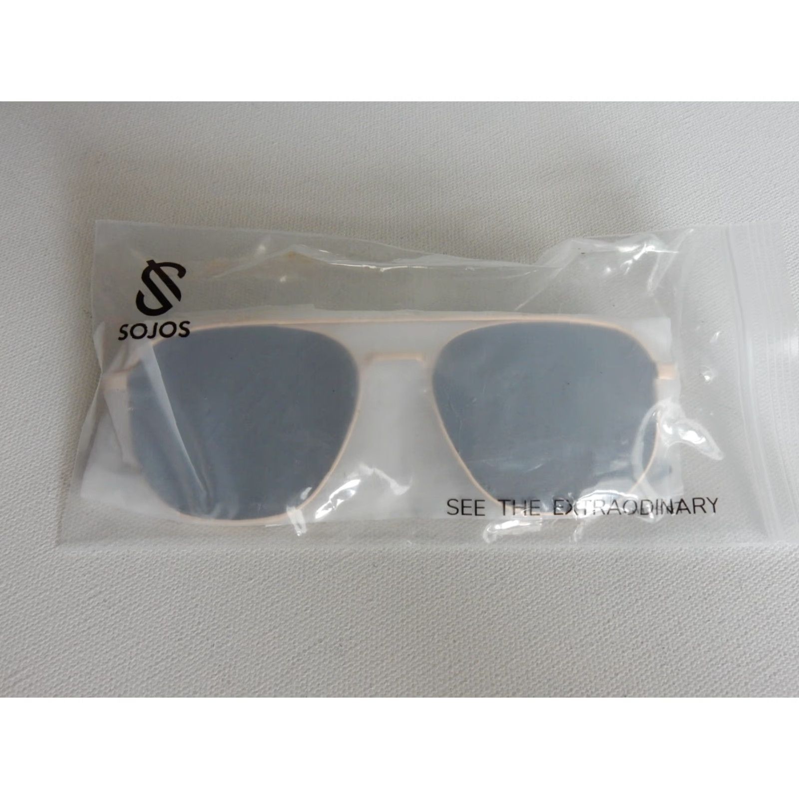 Vintage VINTAGE Sojos Aviator Sunglasses Women 52mm Gold Small Scratches Size ONE SIZE - 6 Thumbnail