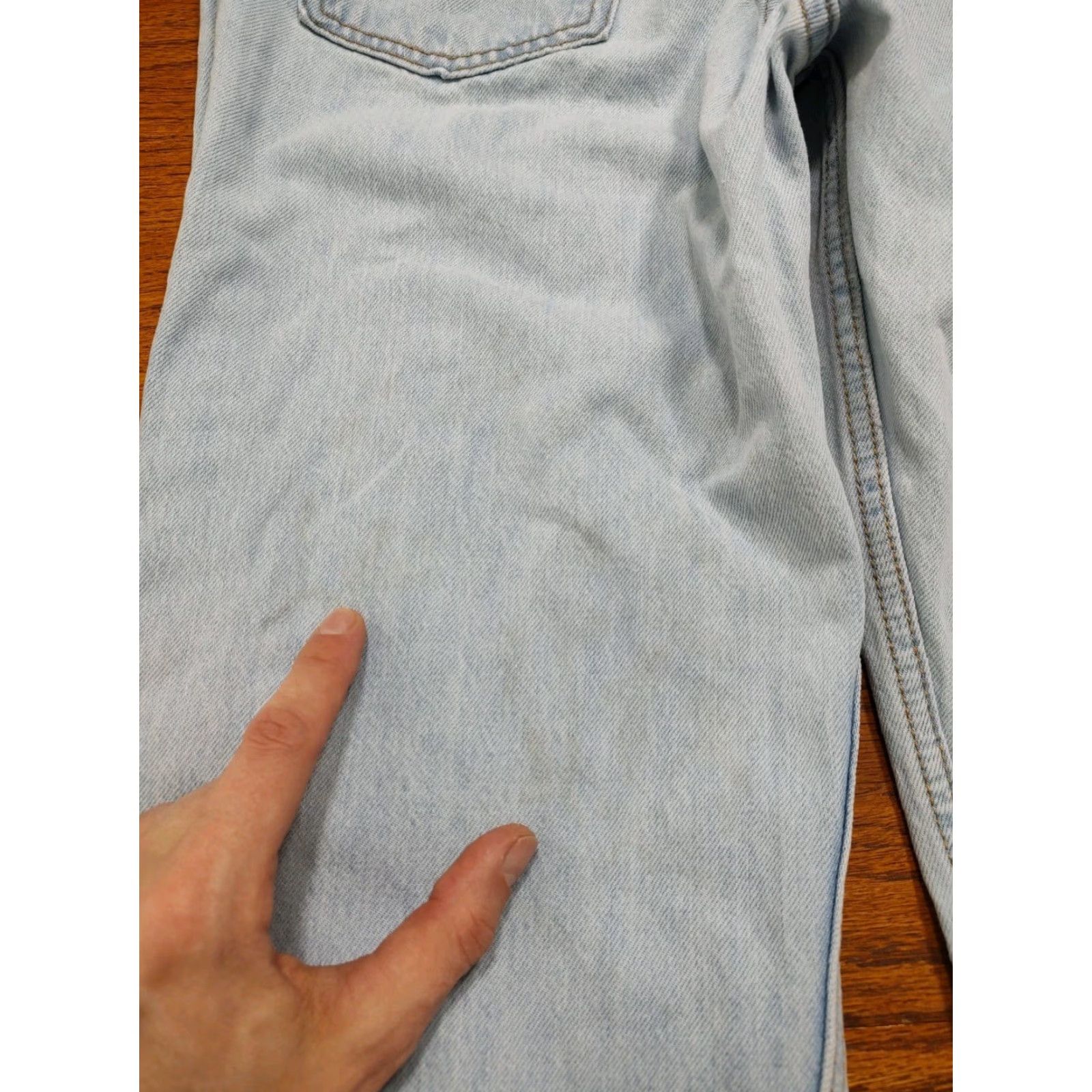 Denime Levis Jeans SilverTab 94 Baggy Blue Denim Light Distressed Womens 28 X 31 Inseam Size 28" / US 6 / IT 42 - 6 Thumbnail