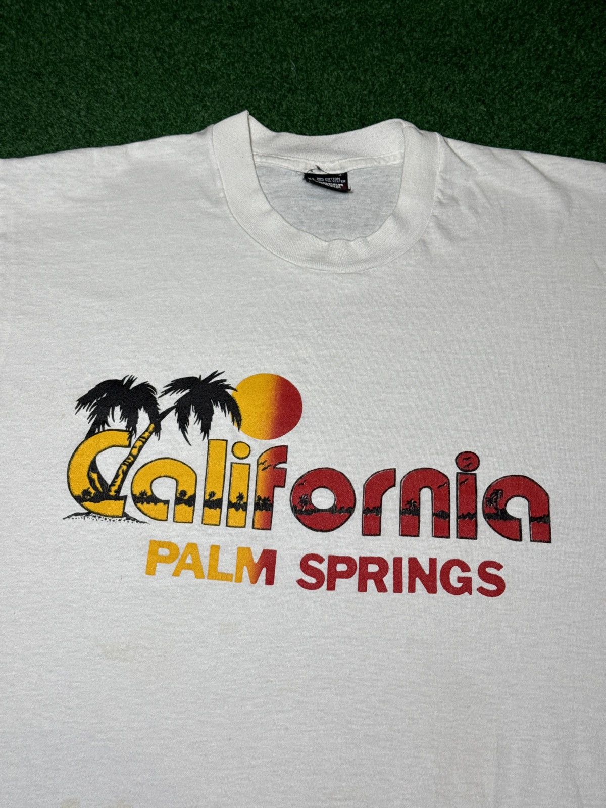 Vintage Palm Springs California Graphic 80s 90s L/XL 22x27 T Shirt Size US XL / EU 56 / 4 - 2 Thumbnail