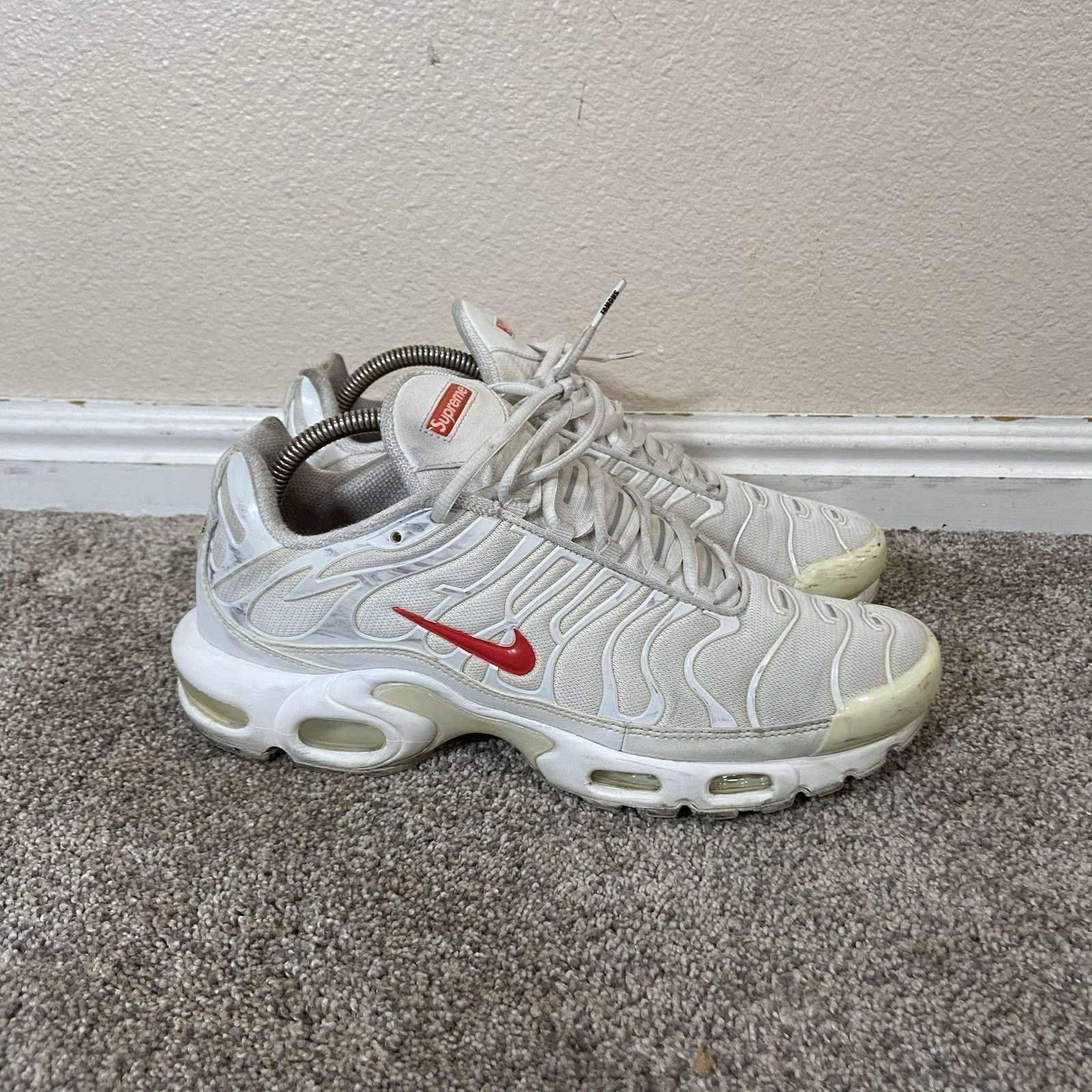 Nike Nike Supreme x Air Max Plus TN White Super Rare Size 9.5 Size US 9.5 / EU 42-43 - 1 Thumbnail