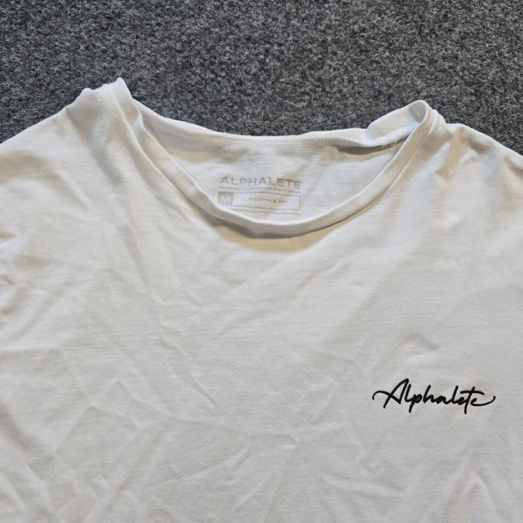 Vintage Alphalete Womens Medium White Lifestyle Fit Long Sleeve Crop T-Shirt Casual Size S / US 4 / IT 40 - 2 Thumbnail