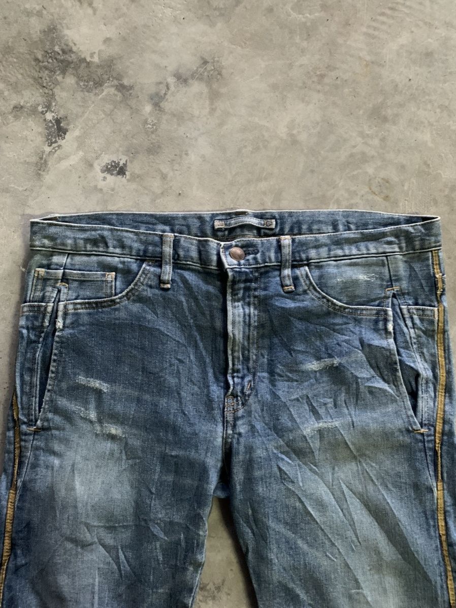 Maison MIHARA YASUHIRO MIHARAYASUHIRO skinny distressed with side goldish line Size US 33 - 3 Thumbnail