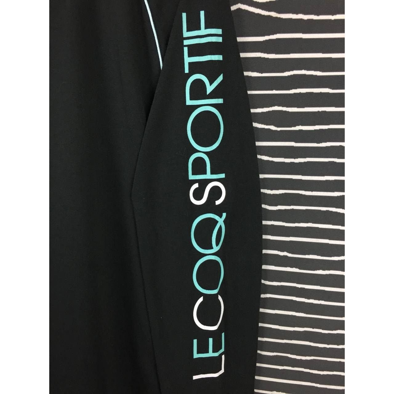 Le Coq Sportif × Vintage Vtg Le Coq Sportif Small Logo Longsleeve Tee Size US L / EU 52-54 / 3 - 5 Thumbnail