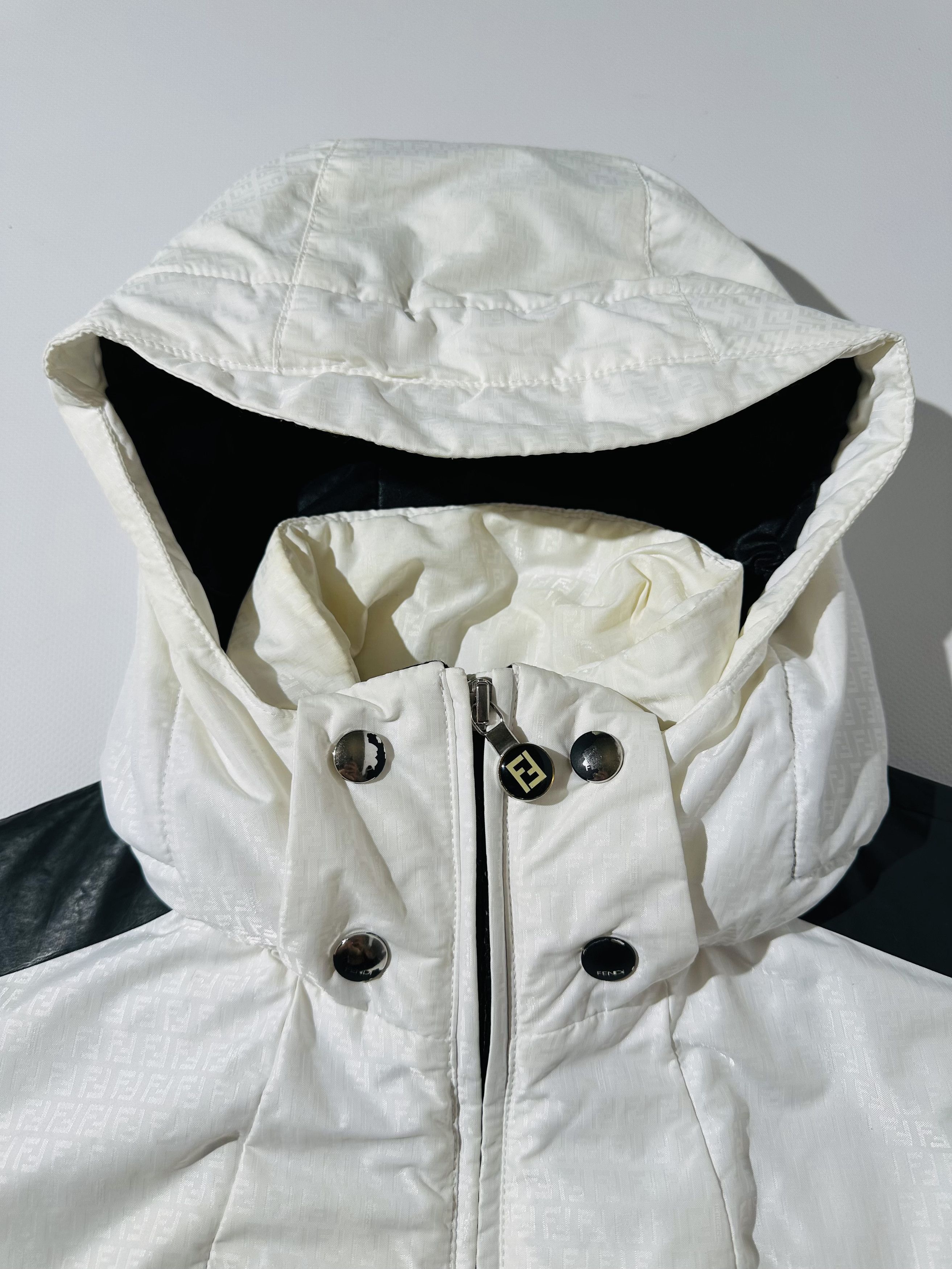 Fendi × Vintage Fendi Ski jacket woman vintage Size M / US 6-8 / IT 42-44 - 4 Thumbnail