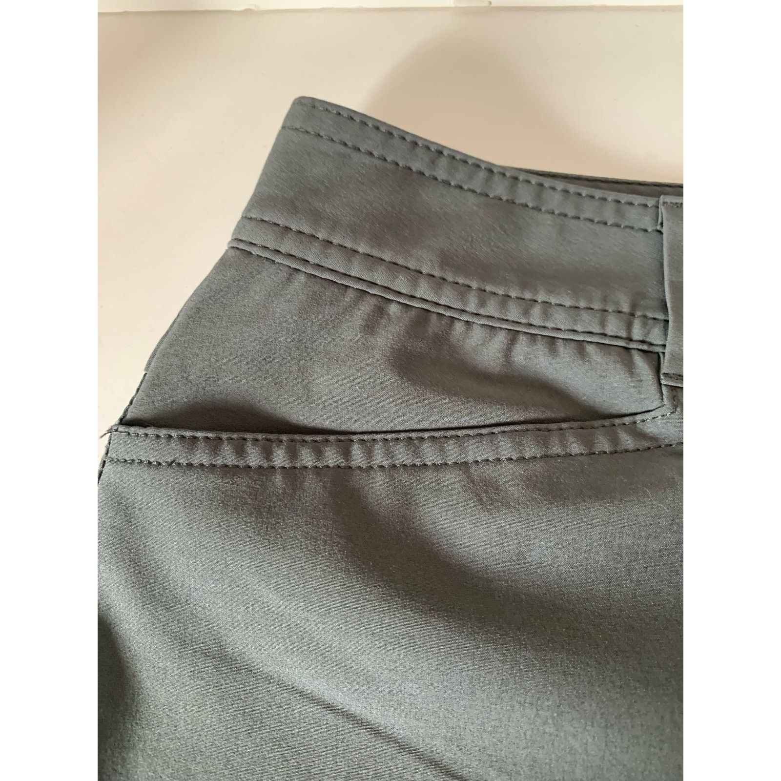 Eddie Bauer Eddie Bauer skort size 4 Gray Size 27" / US 4 / IT 40 - 8 Thumbnail