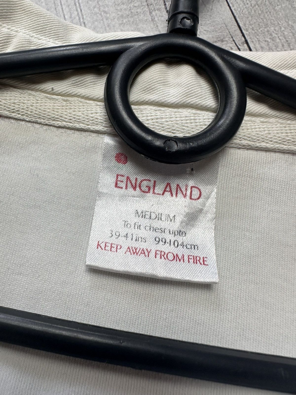 Vintage Vintage England rugby jersey size M Size US M / EU 48-50 / 2 - 4 Thumbnail