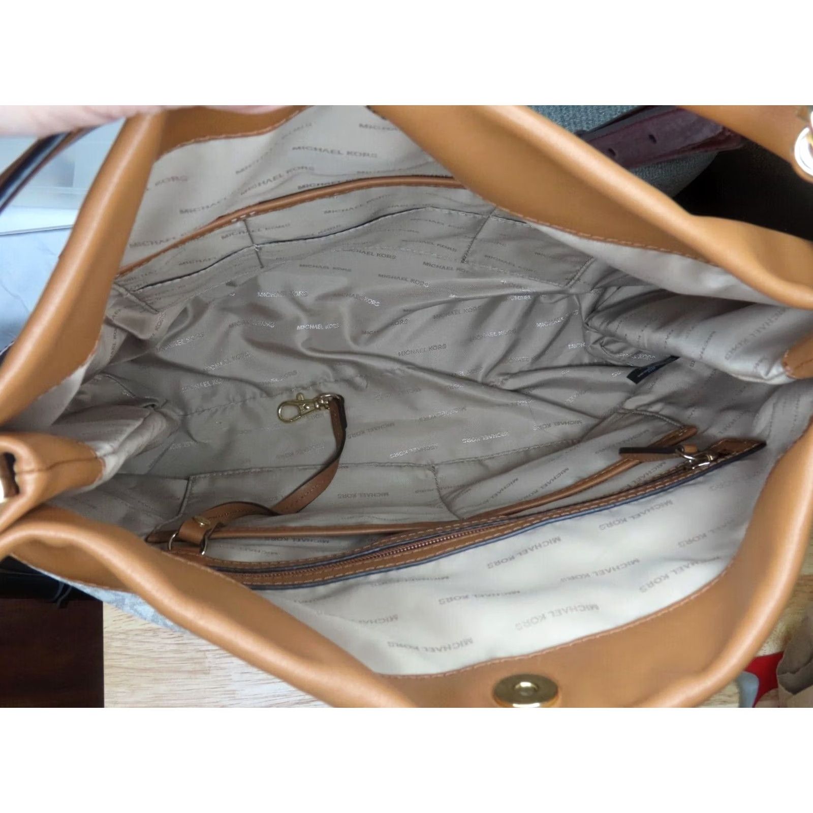 Michael Kors Michael Kors Lex Large Pebbled White Signature Hobo Purse Women Bag Charm Leather Gold Logo Vintage No Size ONE SIZE - 4 Thumbnail