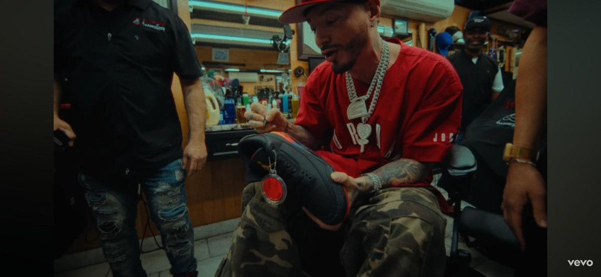 Jordan Brand JORDAN 3 RETRO J BALVIN RIO Size 6.5 signing by J balvin Size US 6.5 / EU 39-40 - 4 Thumbnail