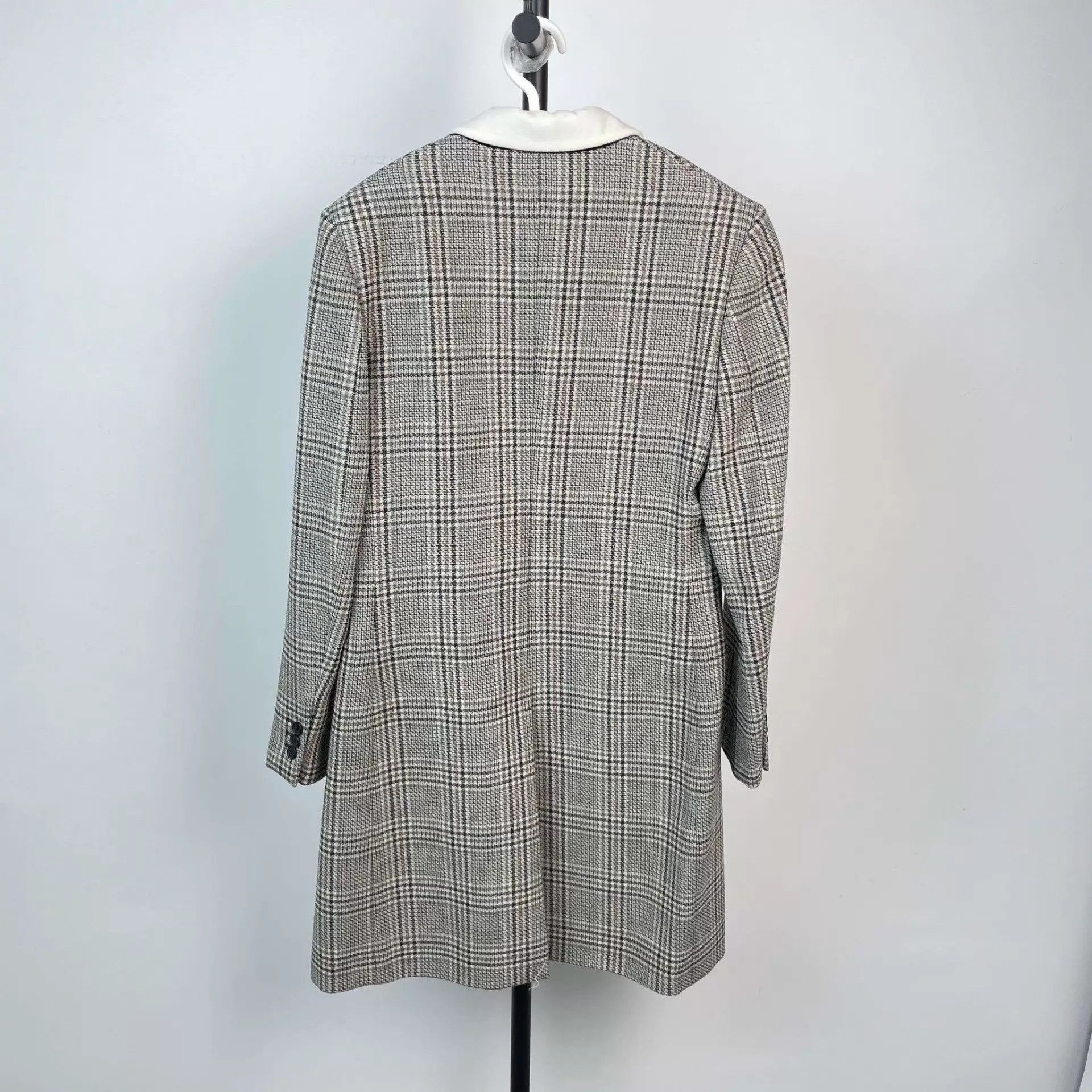 Louis Vuitton LV Houndstooth White Collar Overcoat 36 Size XS / US 0-2 / IT 36-38 - 2 Thumbnail