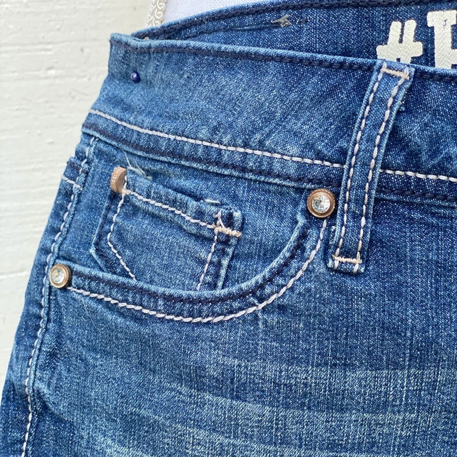 Other Hydraulic Embroidered 5 Pocket Jean Shorts… Size 30" / US 8 / IT 44 - 4 Thumbnail