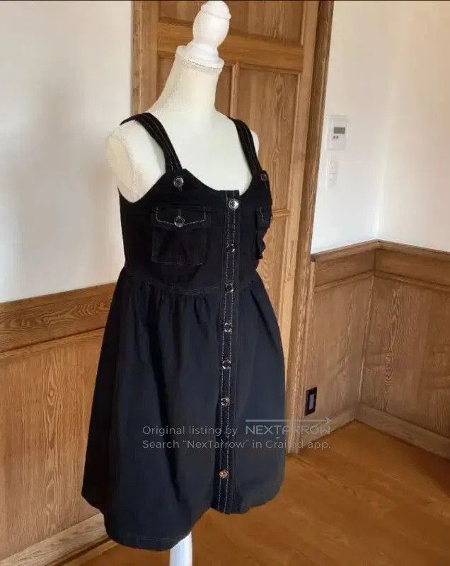 Burberry Burberry Black Sleeveless Mid-Length Dress. Size S / US 4 / IT 40 - 3 Thumbnail