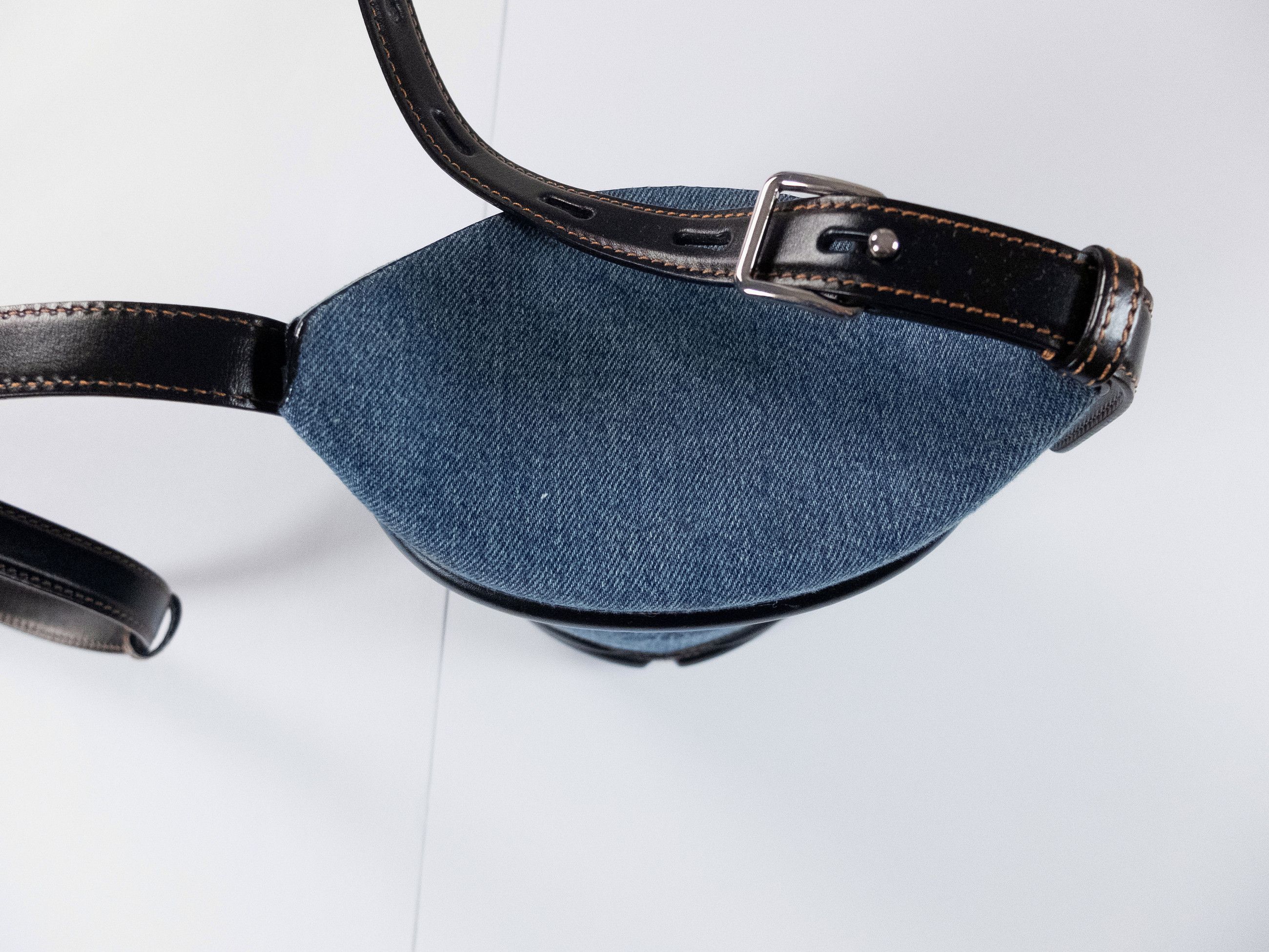 Alexander McQueen ALEXANDER MCQUEEN Curve compact denim leather bucket bag q Size ONE SIZE - 8 Thumbnail