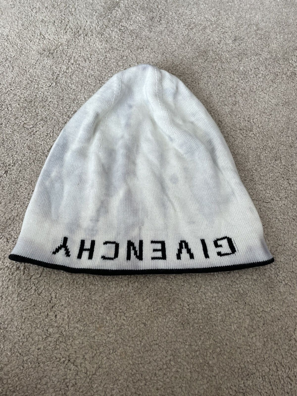 Givenchy Faded Givenchy banie hat big logo Size ONE SIZE - 6 Thumbnail