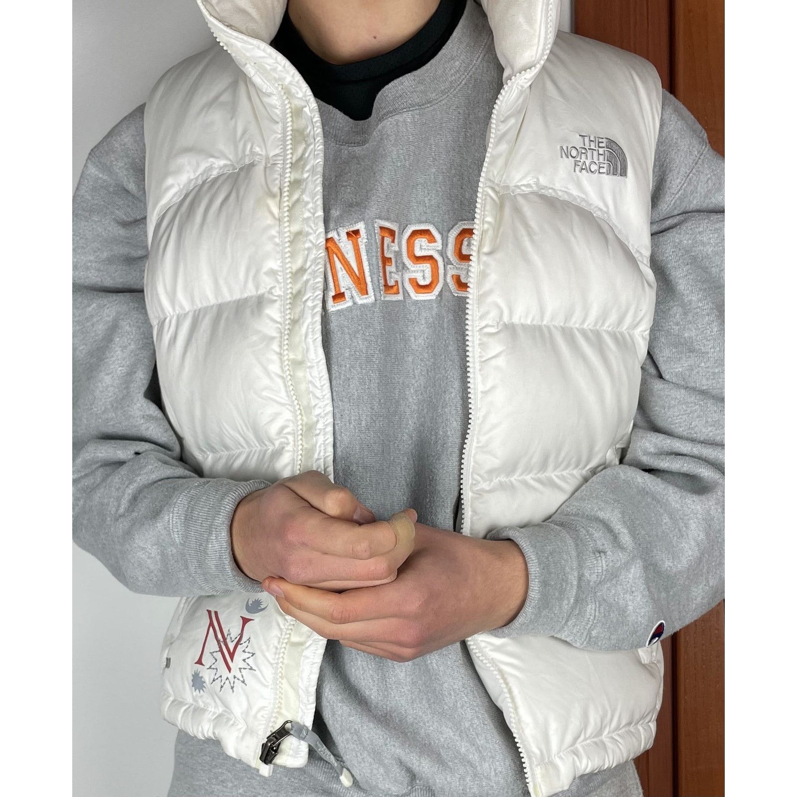 The North Face The North Face Women White Full Zip Outdoor Puffer Vest XS Size XS / US 0-2 / IT 36-38 - 2 Thumbnail