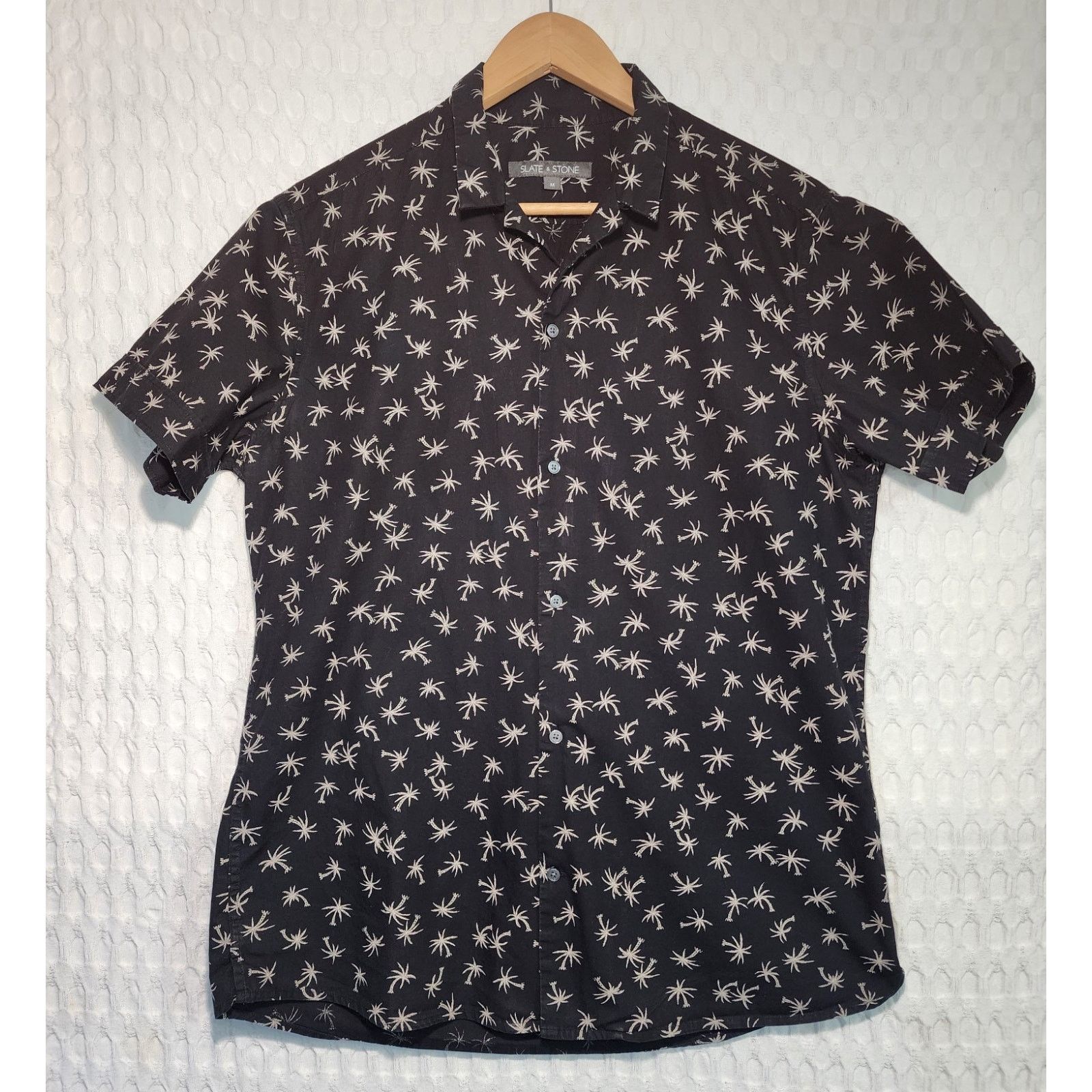 Slate & Stone Slate & Stone Mens shortsleeve Shirt Black &White palms M Size US M / EU 48-50 / 2 - 1 Thumbnail