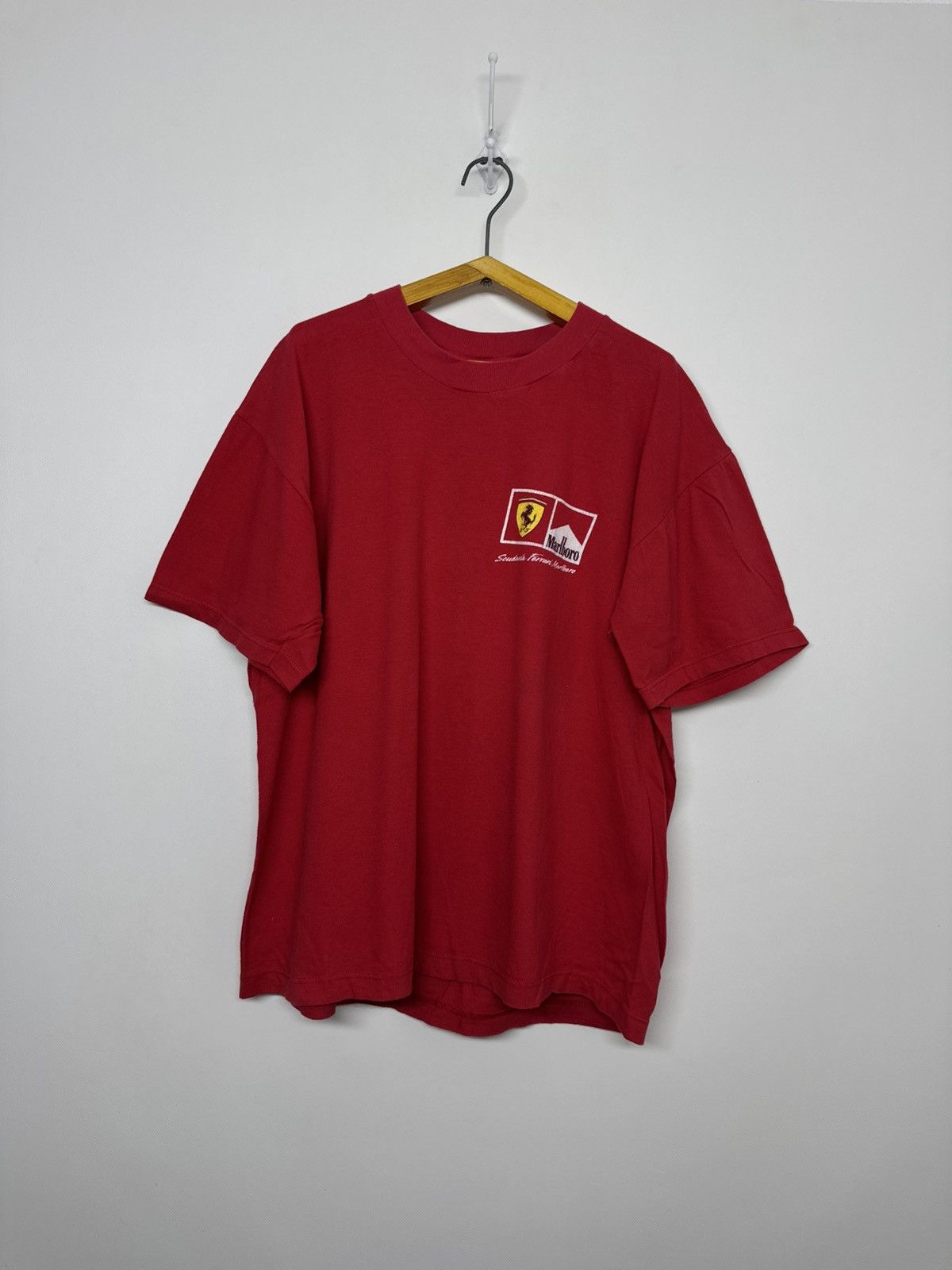 Hanes Vintage Ferrari Marlboro Men Racing T-Shirt 90’s Size US L / EU 52-54 / 3 - 1 Thumbnail