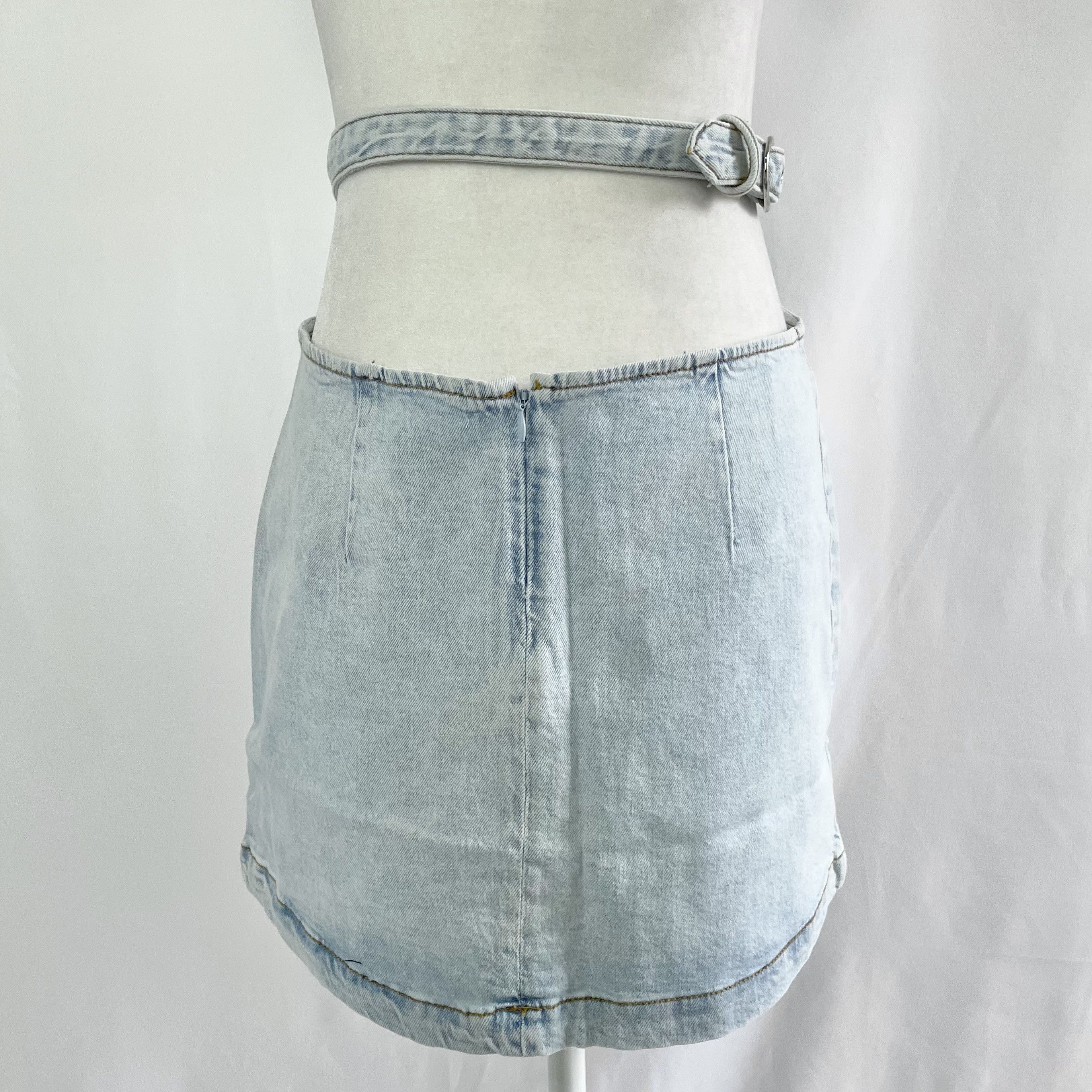 WeWoreWhat We Wore What Cutout Waist Belted Denim Mini Skirt Size XL Size 36" / US 14 / IT 50 - 7 Thumbnail