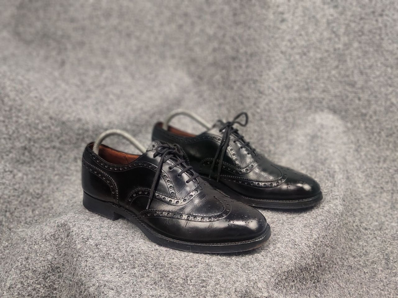 Church's Church's Burwood Polished Binder Brogue Black Leater shoes Size US 10 / EU 43 - 5 Thumbnail