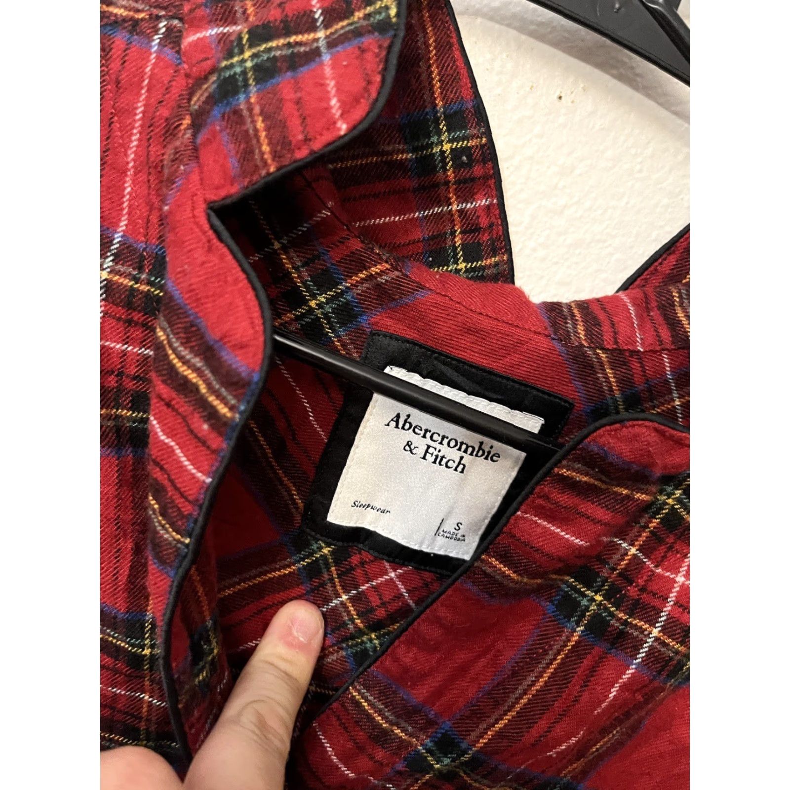 Abercrombie & Fitch Abercrombie & Fitch Womens Flannel Sleepwear Plaid Long Sleeve Pajama Shirt S Size S / US 4 / IT 40 - 2 Thumbnail