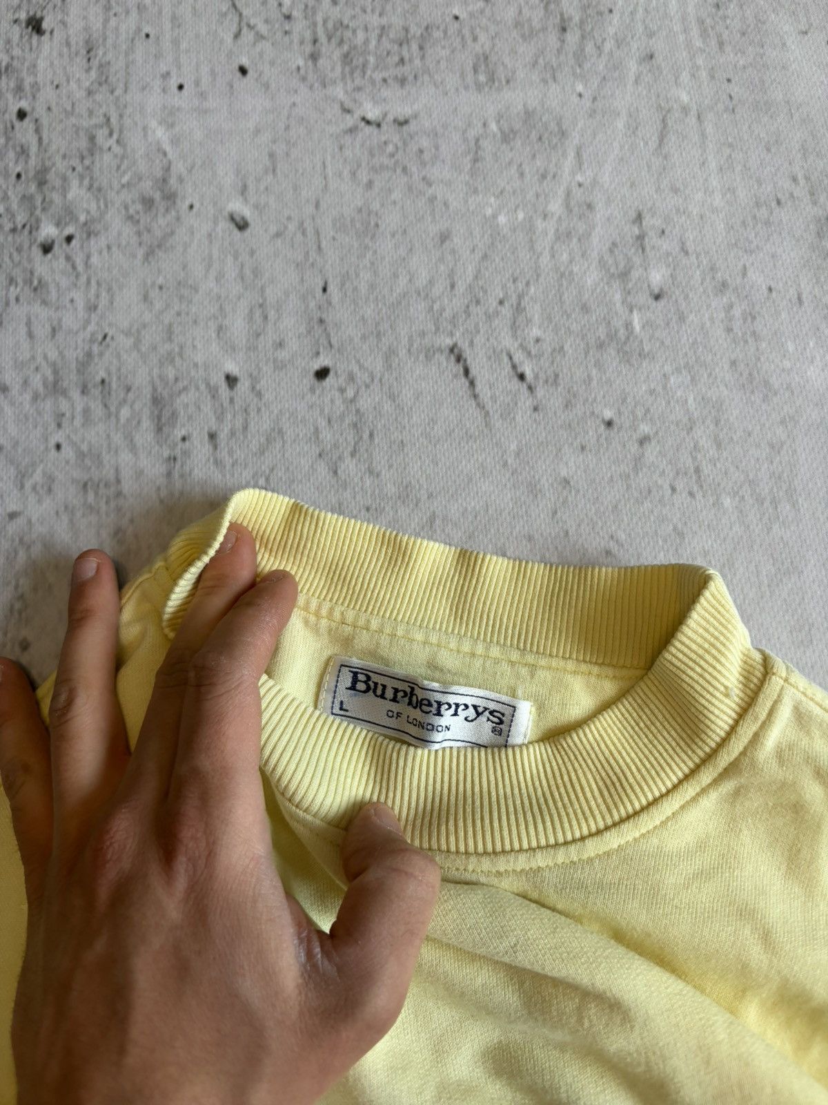 Burberry Vintage 80s Burberrys yellow sweatshirt rare Size US S / EU 44-46 / 1 - 4 Thumbnail