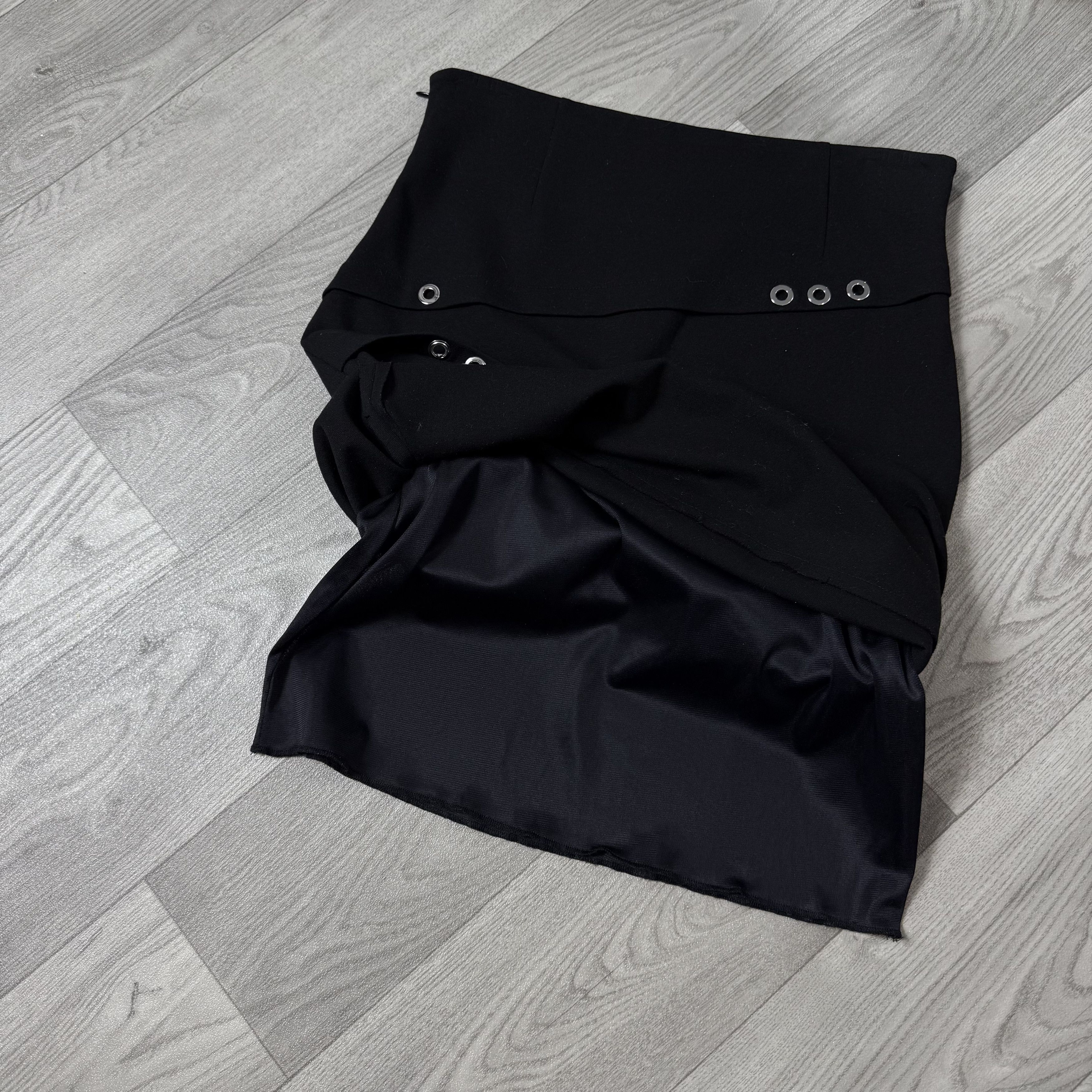 Versace Vintage Versace Collection Rare Women's Black Midi Skirt M Size 28" / US 6 / IT 42 - 3 Thumbnail
