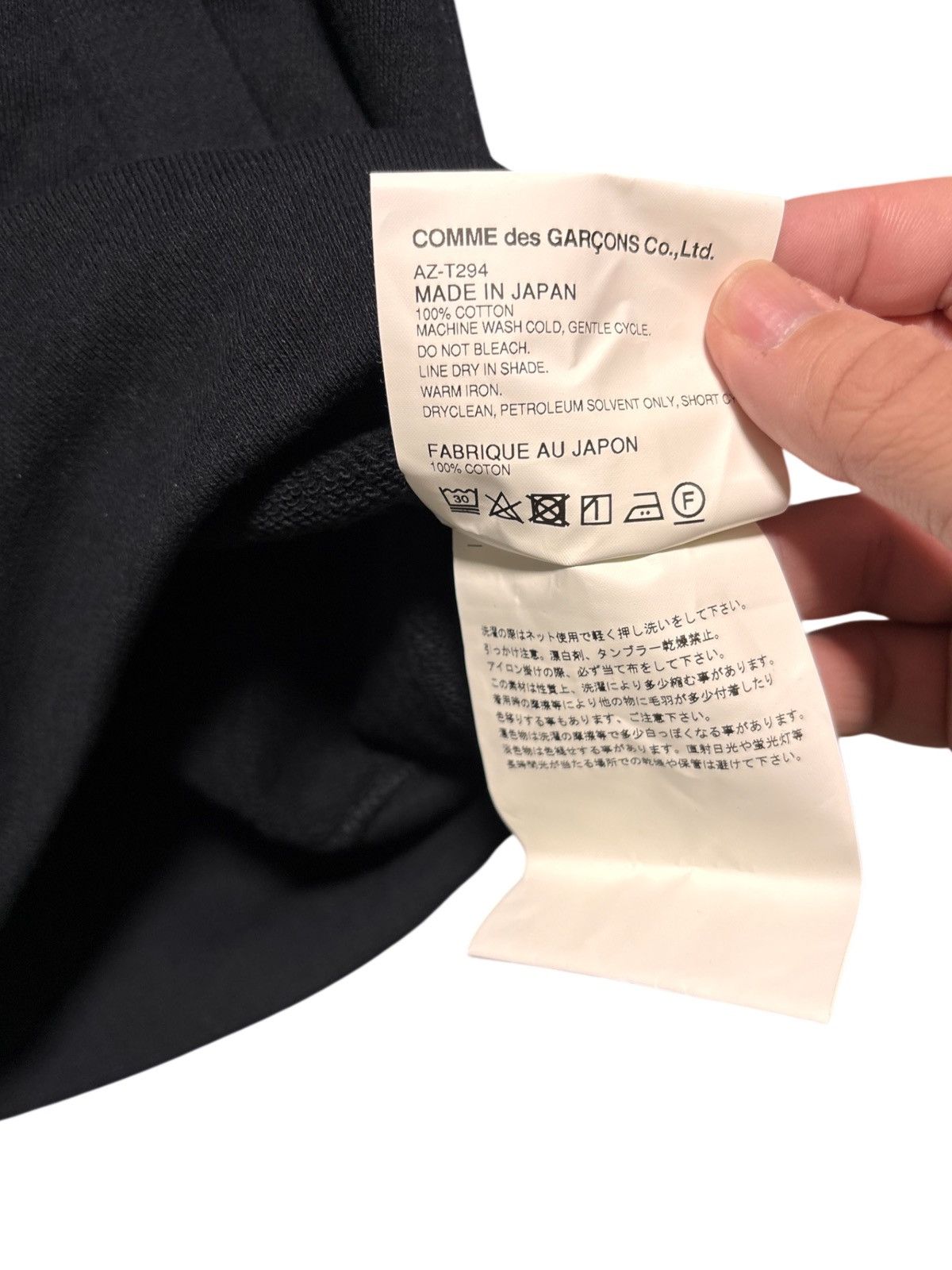 Comme des Garcons PLAY COMME DES GARÇONS PLAY Black Zip-Up Double Heart Hoodie Size US XL / EU 56 / 4 - 12 Thumbnail