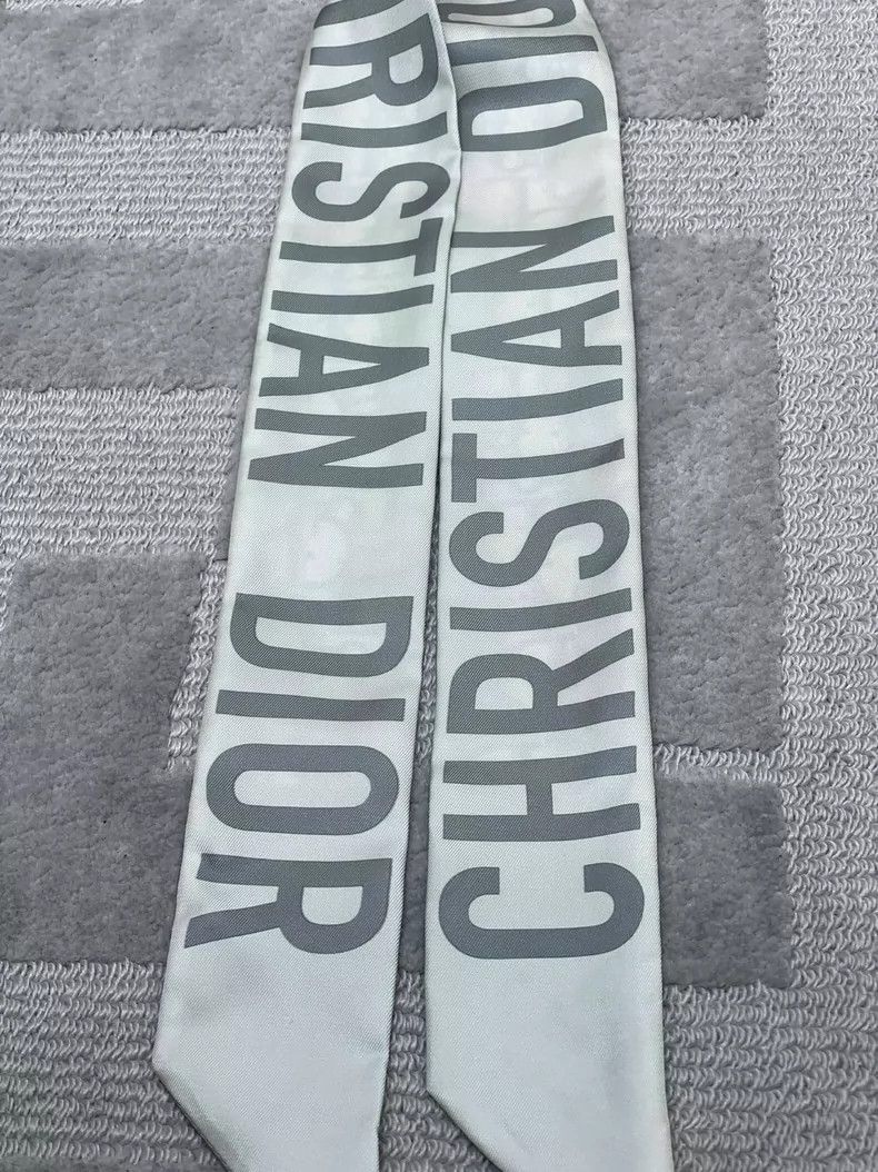 Dior Dior Old flower letter logo silk small silk scarf 2504-Next Size ONE SIZE - 4 Thumbnail