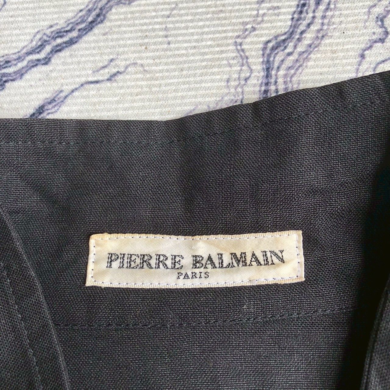 Pierre Balmain Vintage 90s Pierre Balmain Black Minimal Zip Jacket Size US L / EU 52-54 / 3 - 8 Thumbnail