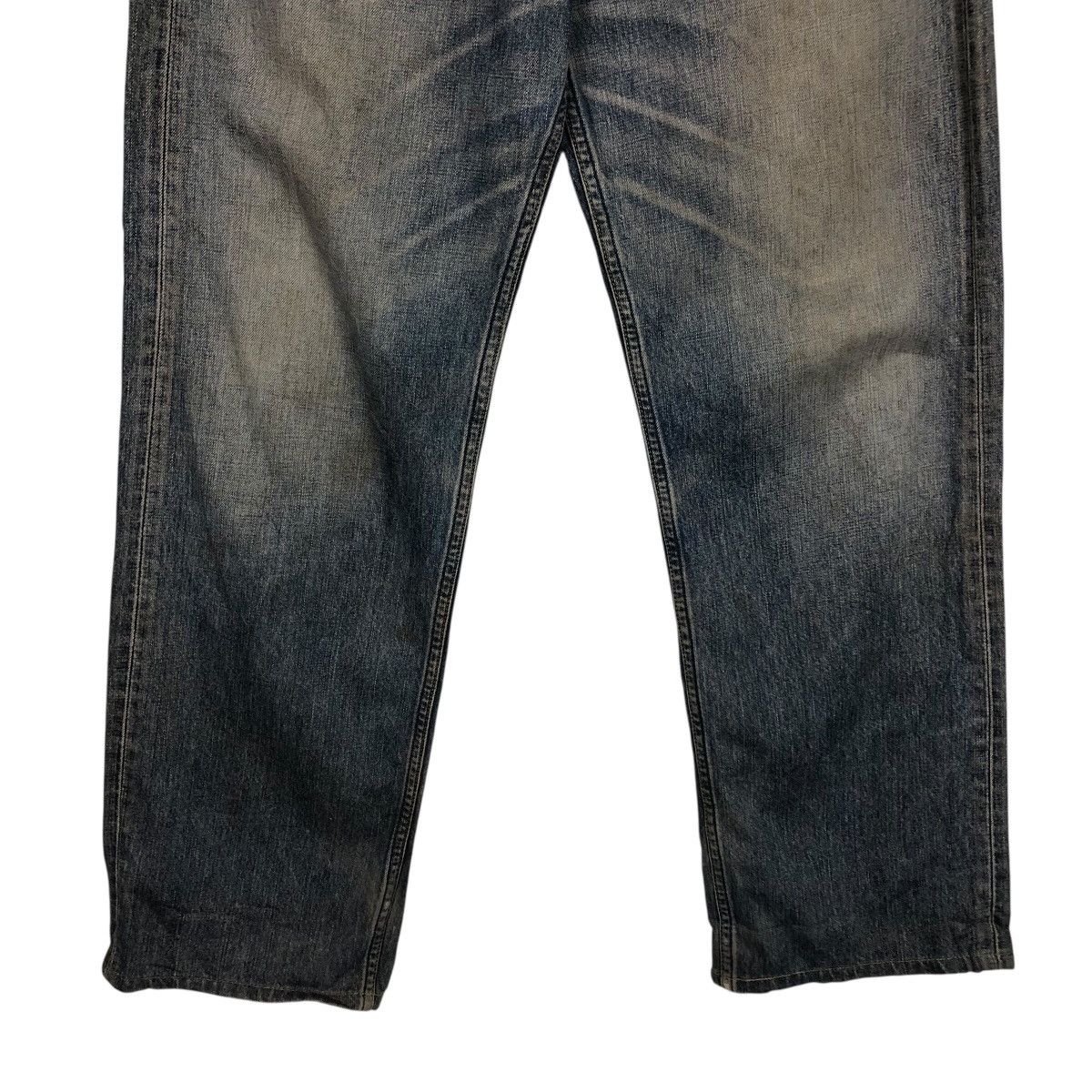 Levi's Levi’s Vintage Distressed Faded Denim Heavy Whiskers Rare Size US 32 / EU 48 - 6 Thumbnail