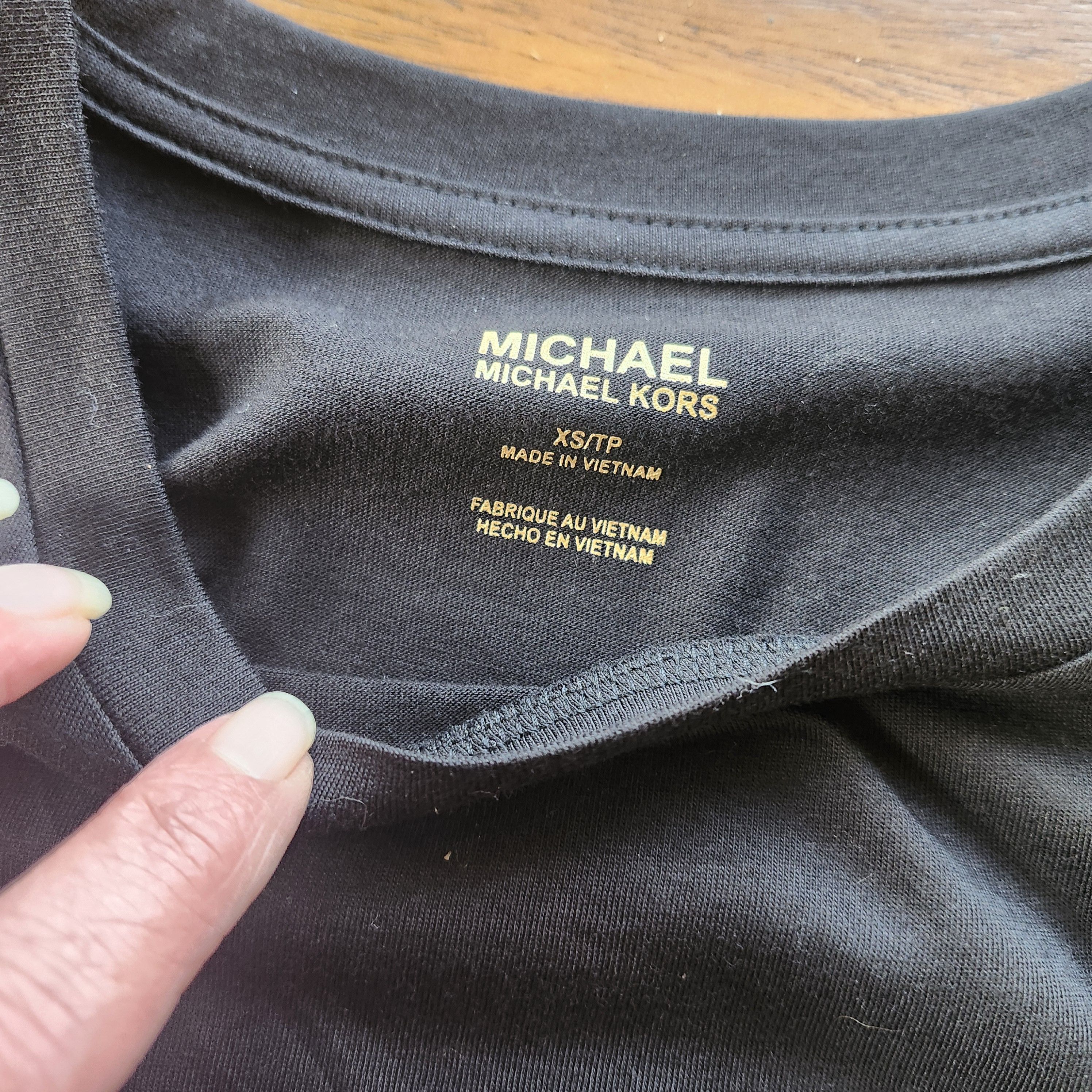Michael Kors NWT MICHAEL Kors Women's XS Black Grommet Tie Front Top Size XS / US 0-2 / IT 36-38 - 15 Thumbnail