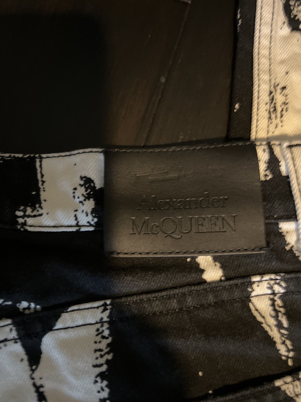 Alexander McQueen Alexander Mcqueen Men Graffiti Print Jeans Size US 30 / EU 46 - 7 Thumbnail