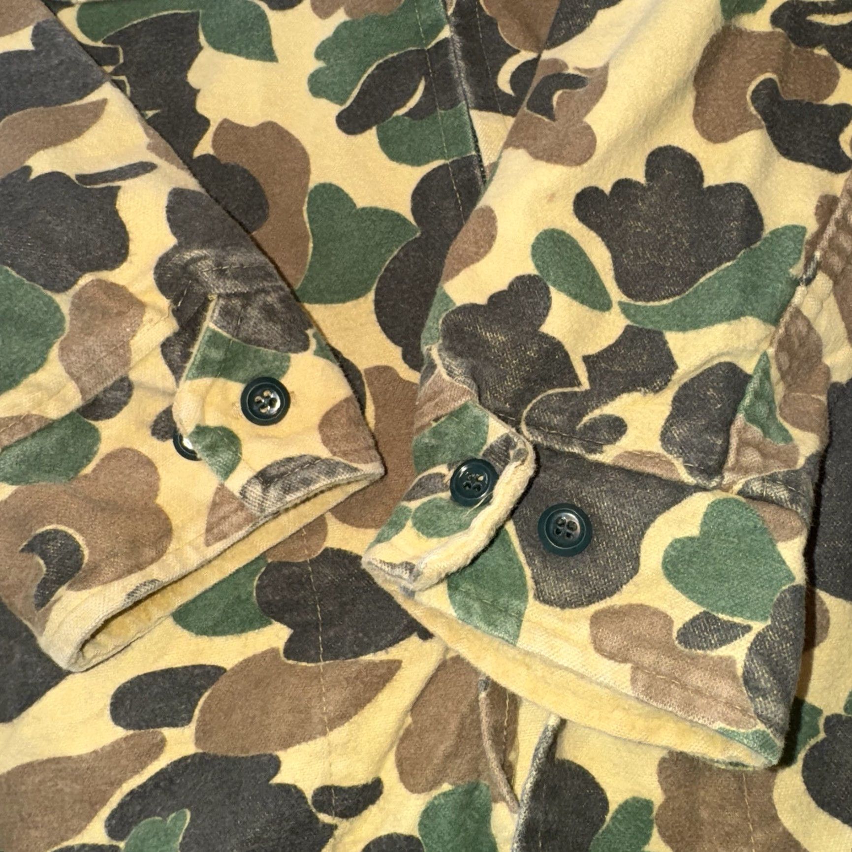 Vintage VINTAGE 80’s Gander Mountain Clothing Camouflage Full Zip Chamois Men’s Shirt Medium Jacket Bomber Style Mens Size US M / EU 48-50 / 2 - 6 Thumbnail