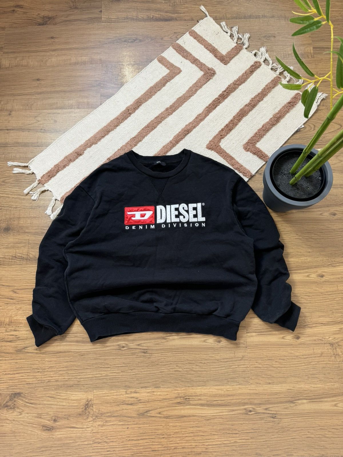 Diesel VINTAGE DIESEL BIG LOGO WMNS SWEATSHIRT Size L / US 10 / IT 46 - 1 Thumbnail