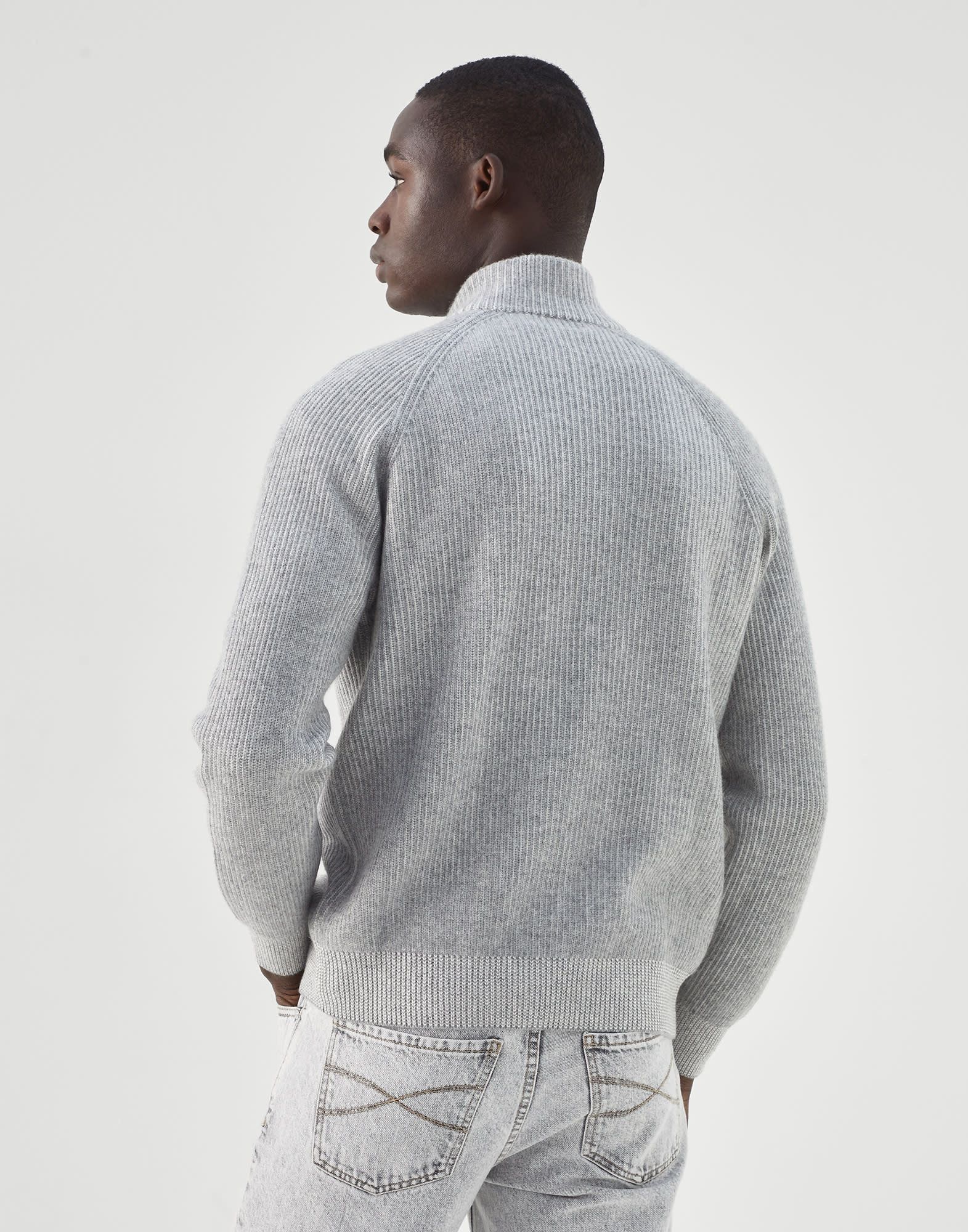 Brunello Cucinelli o1w1db10924 Cashmere Cardigan in Light Grey Size US M / EU 48-50 / 2 - 4 Thumbnail