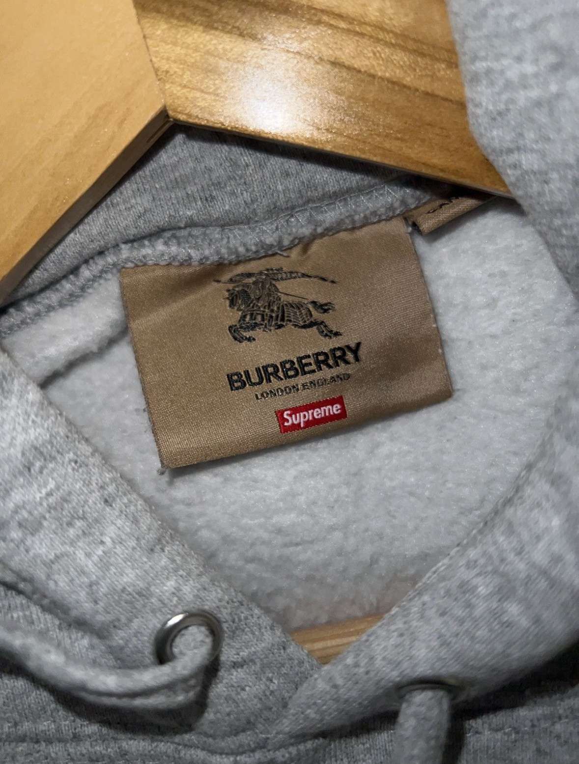 Burberry × Supreme supreme x burberry hoodie grey Size US S / EU 44-46 / 1 - 5 Thumbnail