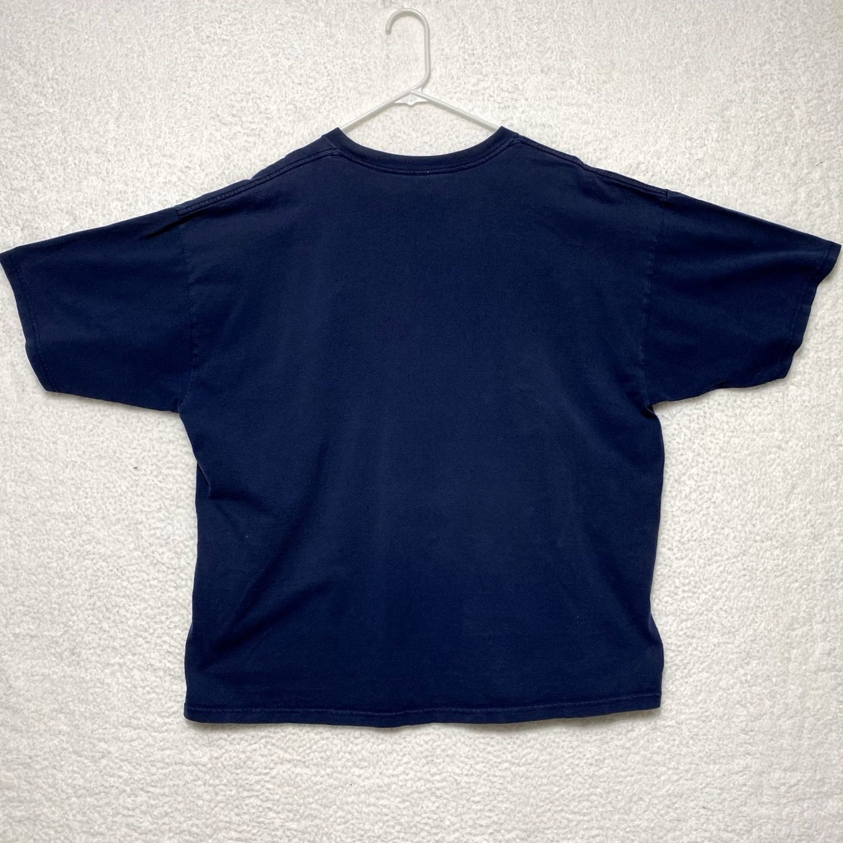 Gildan VINTAGE Gildan Shirt Michigan Patch T-Shirt 2XL Blue Mens Wolverines Crew Neck Short Sleeve Michigan Wolverines Patch Embroidered 2000s Size US XXL / EU 58 / 5 - 4 Thumbnail