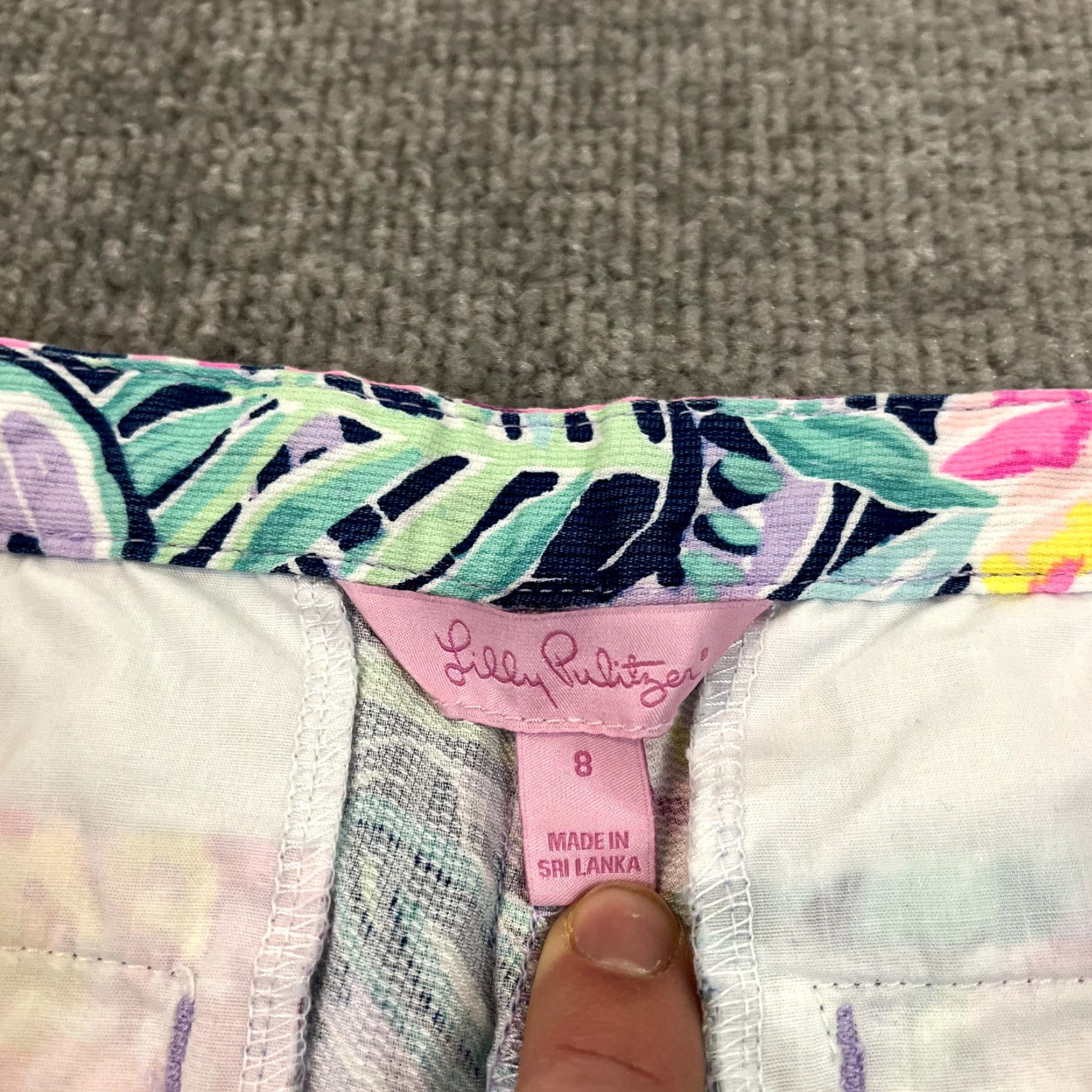 Lilly Pulitzer LILLY PULITZER Floral Shorts Women Size 8 Multicolor Chino Preppy Casual Outdoor Size 30" / US 8 / IT 44 - 2 Thumbnail