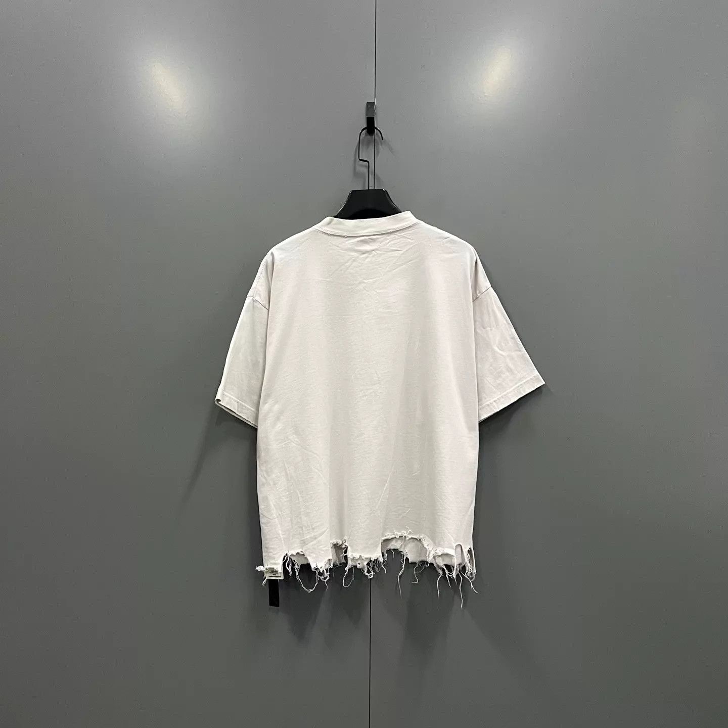 Balenciaga Balenciaga Distressed Embroidered Logo Short Sleeve 3 98 New Size L / US 10 / IT 46 - 3 Thumbnail