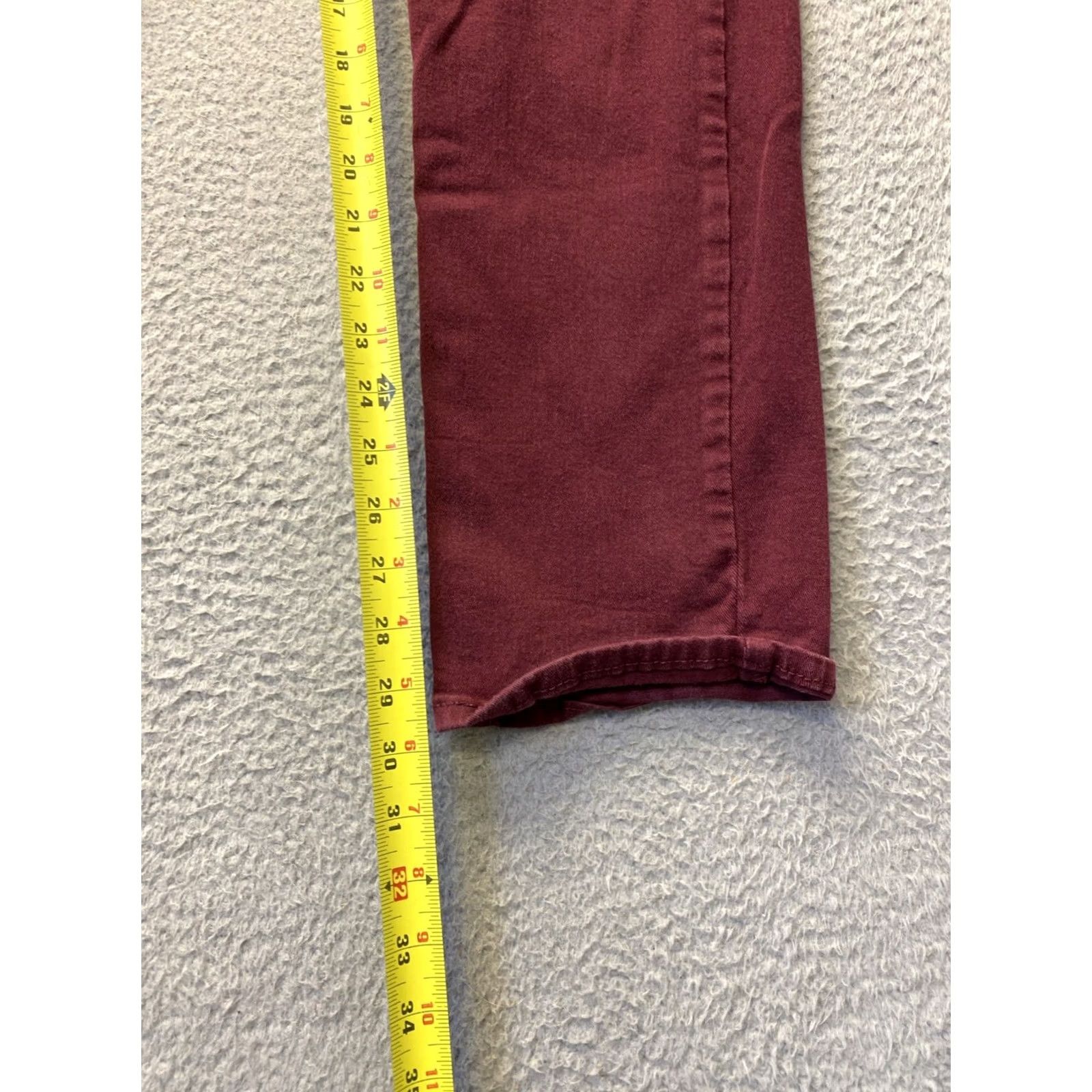 Levi's Levi’s Women’s 12 Straight Burgundy Denim Pants /0908 Size 24" / US 00 / IT 34 - 5 Thumbnail