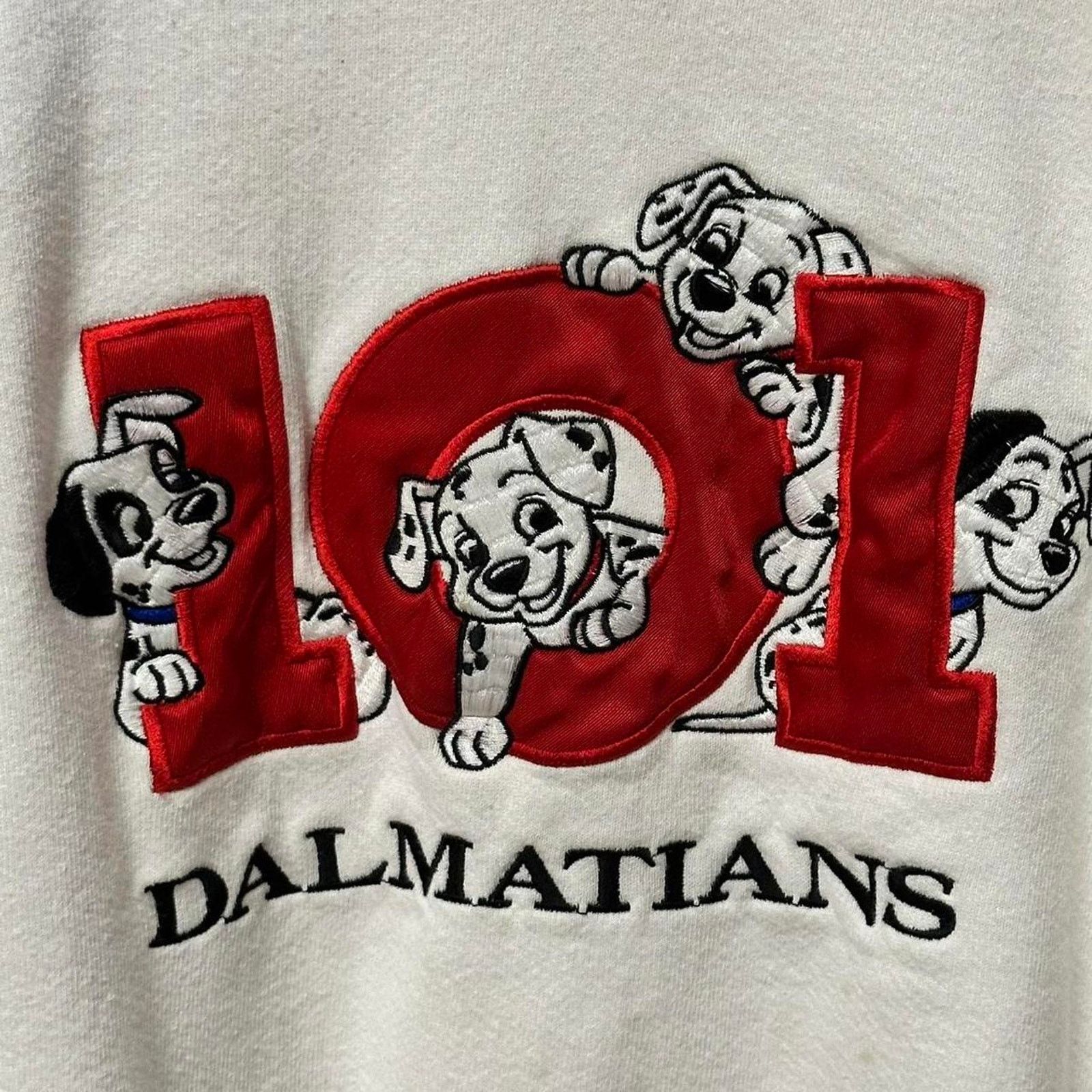 Disney Vintage 90s Disney 101 Dalmatians Embroidered Crewneck Size US M / EU 48-50 / 2 - 2 Thumbnail