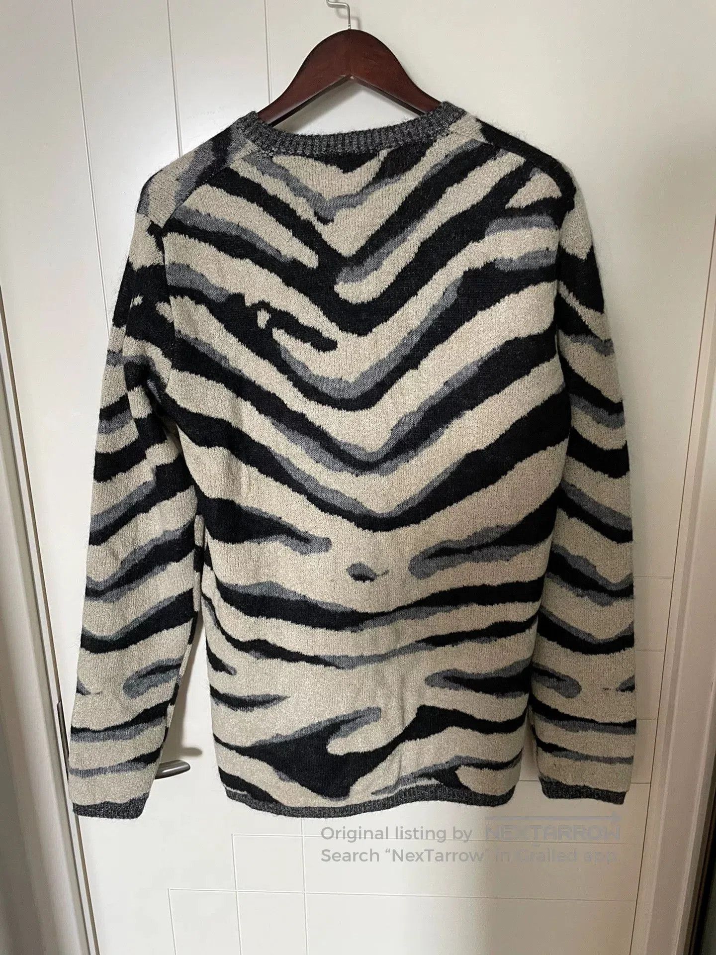 Yohji Yamamoto Yohji Yamamoto 13AW Zebra Sweater. Size US L / EU 52-54 / 3 - 2 Thumbnail