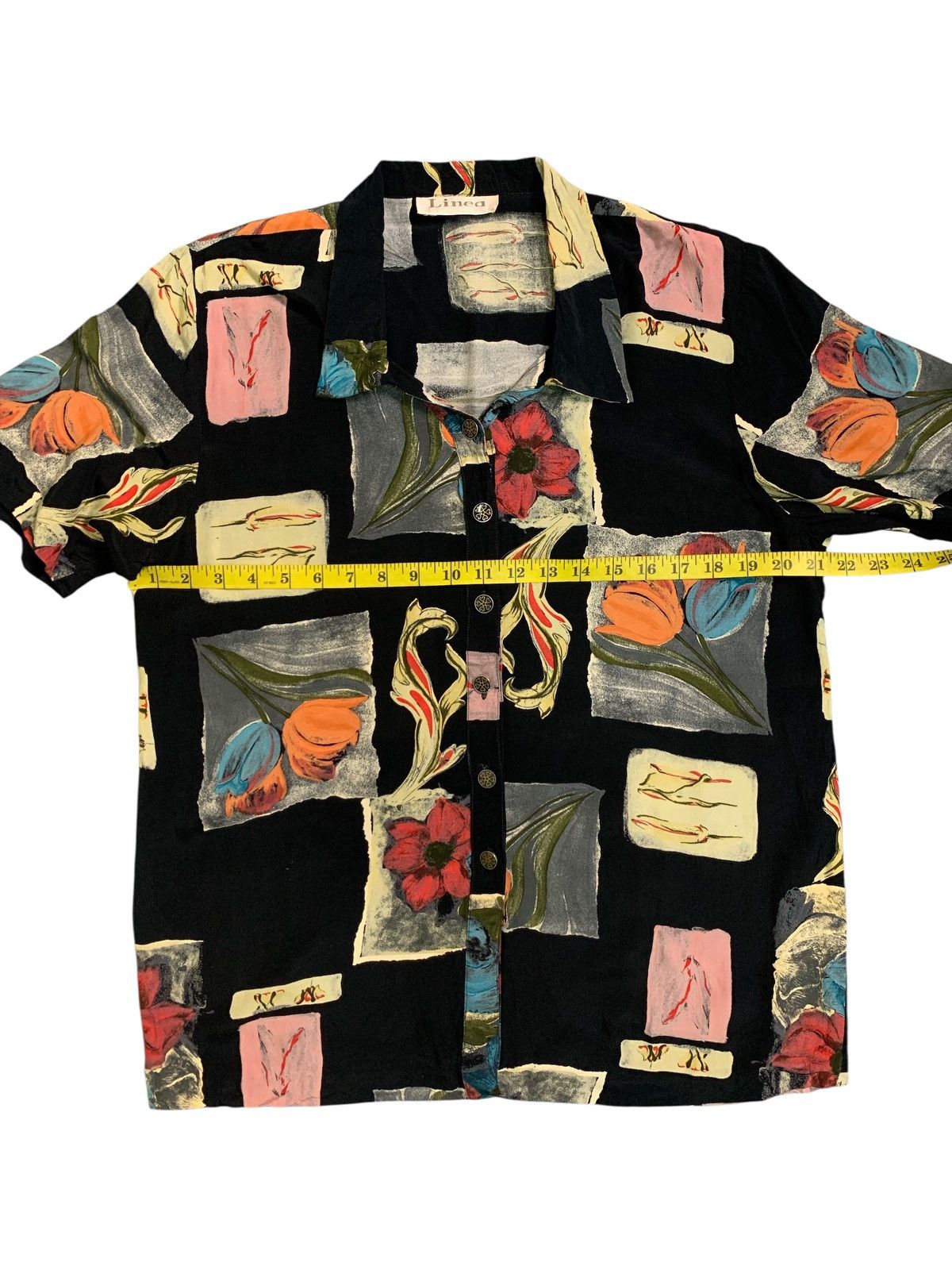 Linea Rare Design Vintage Linea Short-Sleeve Button-Up Blouse Size M / US 6-8 / IT 42-44 - 5 Thumbnail