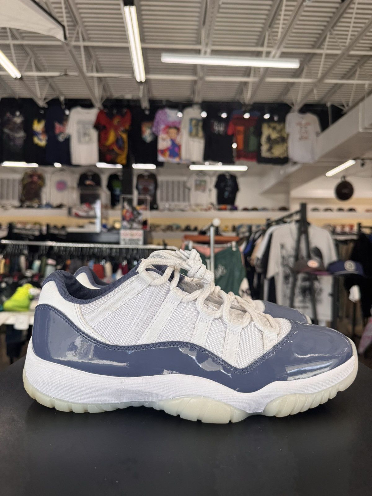 Jordan Brand Air Jordan 11 Low Diffused Blue Size 10.5 (2024) Size US 10.5 / EU 43-44 - 6 Thumbnail