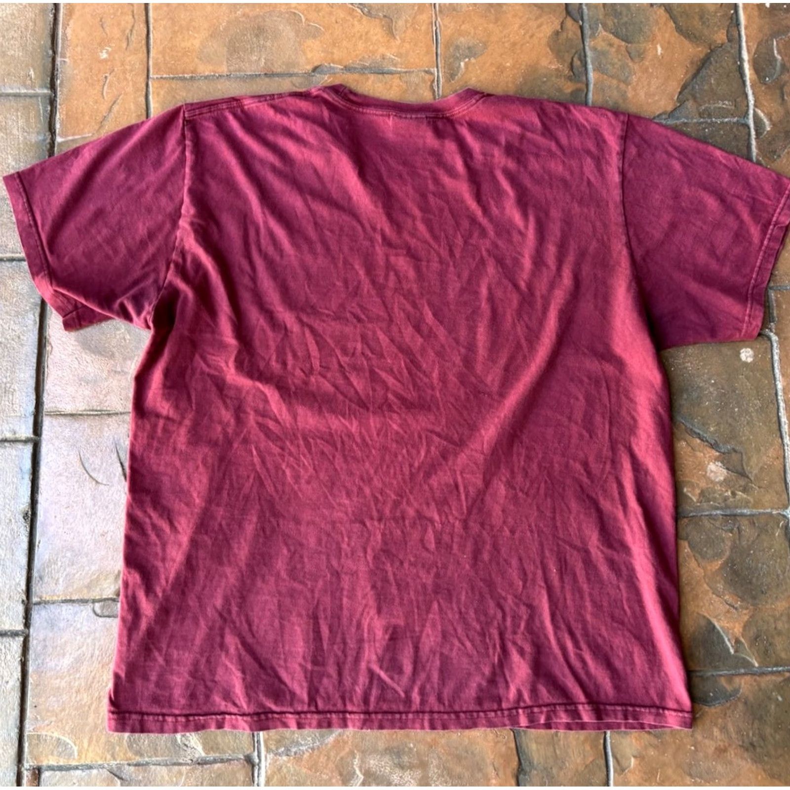 Nike VINTAGE Nike Swoosh Logo T-Shirt XL Red Crew Neck Short Sleeve Men Authentic Embroidered Logo Tag Size US XL / EU 56 / 4 - 3 Thumbnail