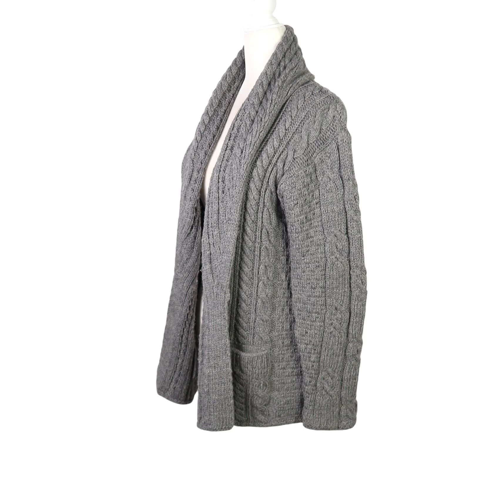 Vintage **Carraig Donn Gray Aran Cable Knit Women's Size S Cardigan Sweater** User: Carraig Donn Gray Aran Cable Knit Women's Size S Cardigan Sweater Size S / US 4 / IT 40 - 3 Thumbnail