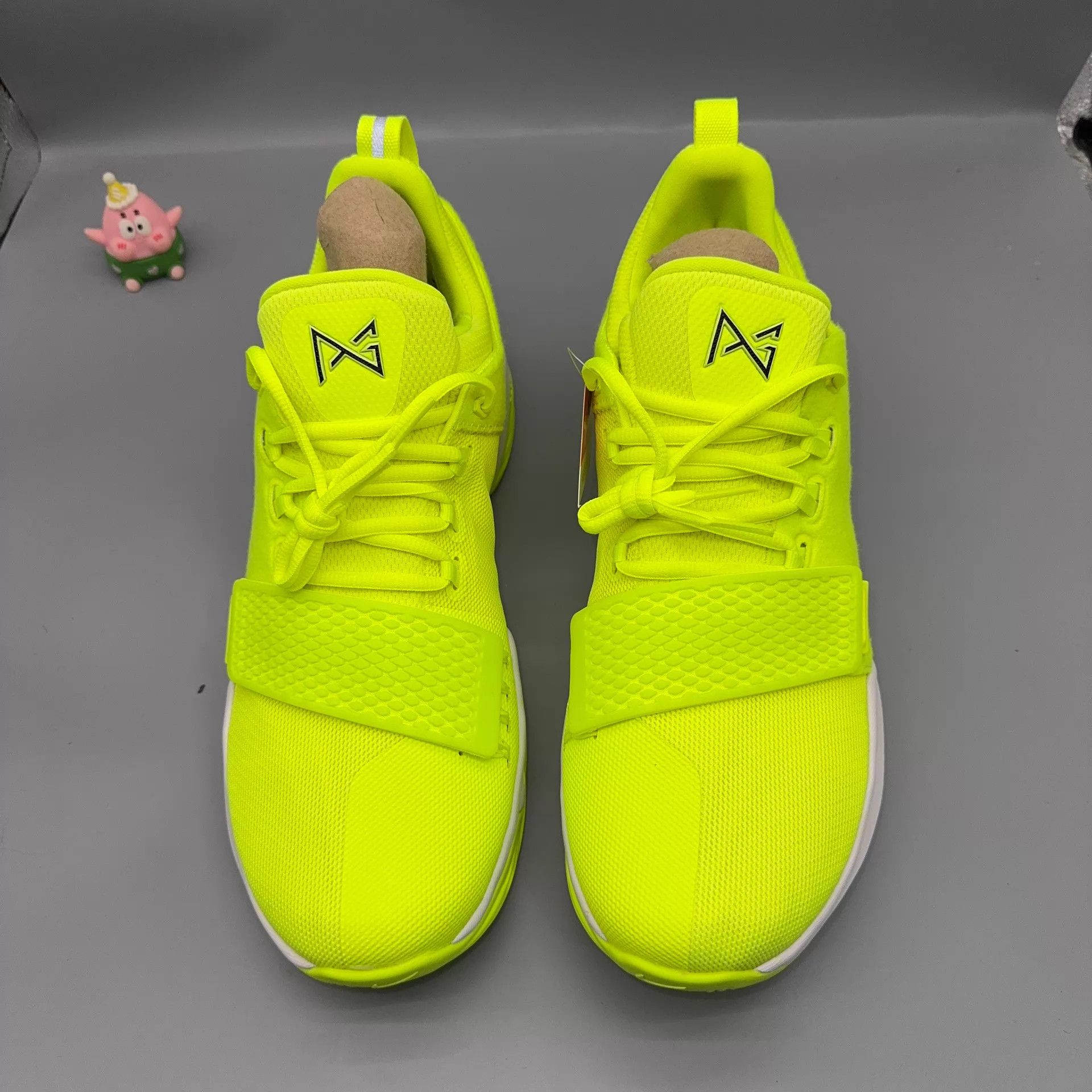Nike Nike PG1 Volt Size 45 Size US 11 / EU 44 - 2 Thumbnail