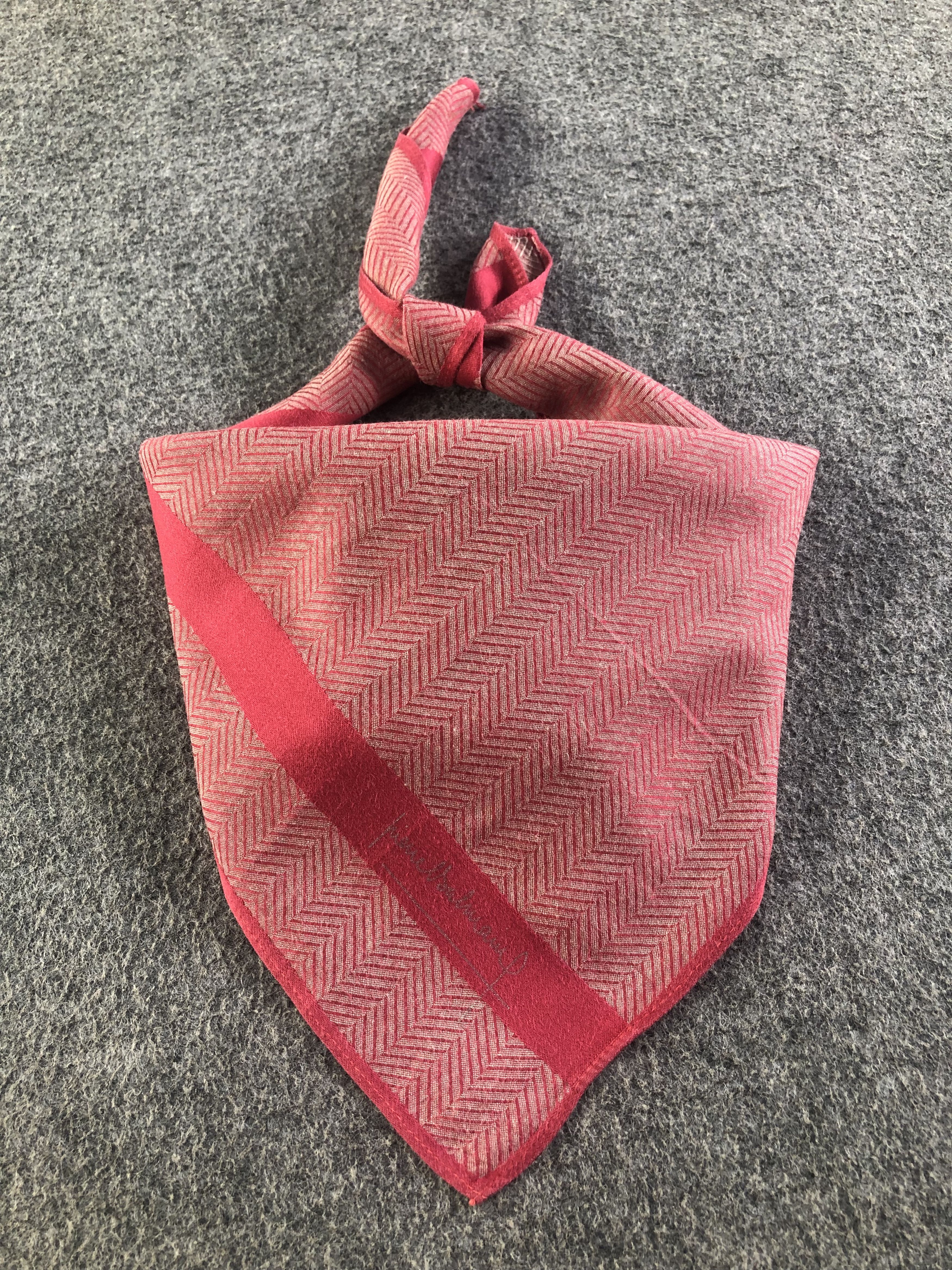 Pierre Balmain Pierre Balmain Handkerchief / Bandana / Neckerchief C486 Size ONE SIZE - 1 Thumbnail