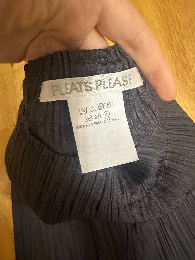 Issey Miyake Issey Miyake size:3 Grey-black pleated pants Size 42" / US 20 - 5 Thumbnail